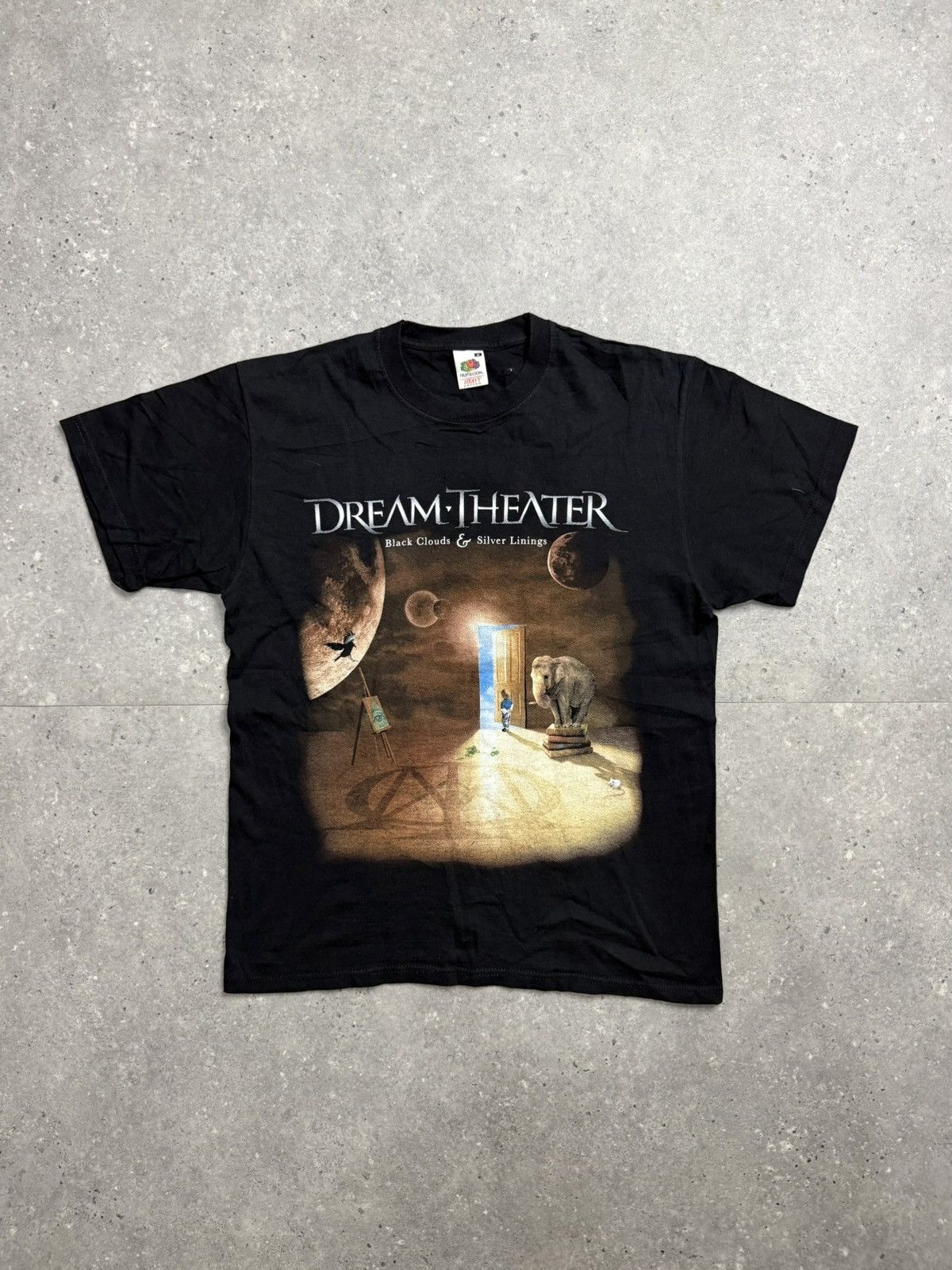 Fruit Of The Loom Y2K Dream Theater Black Clouds & Silver Linings Album Size M Size US M / EU 48-50 / 2 - 1 Thumbnail