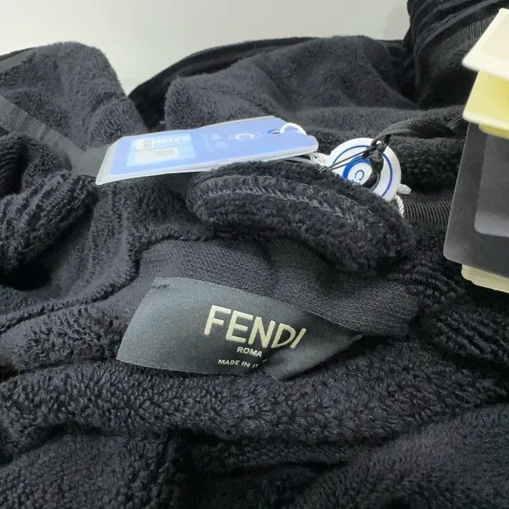 Other Fendi Hooded Long Sleeve Bathrobe -2507 Size US M / EU 48-50 / 2 - 6 Thumbnail