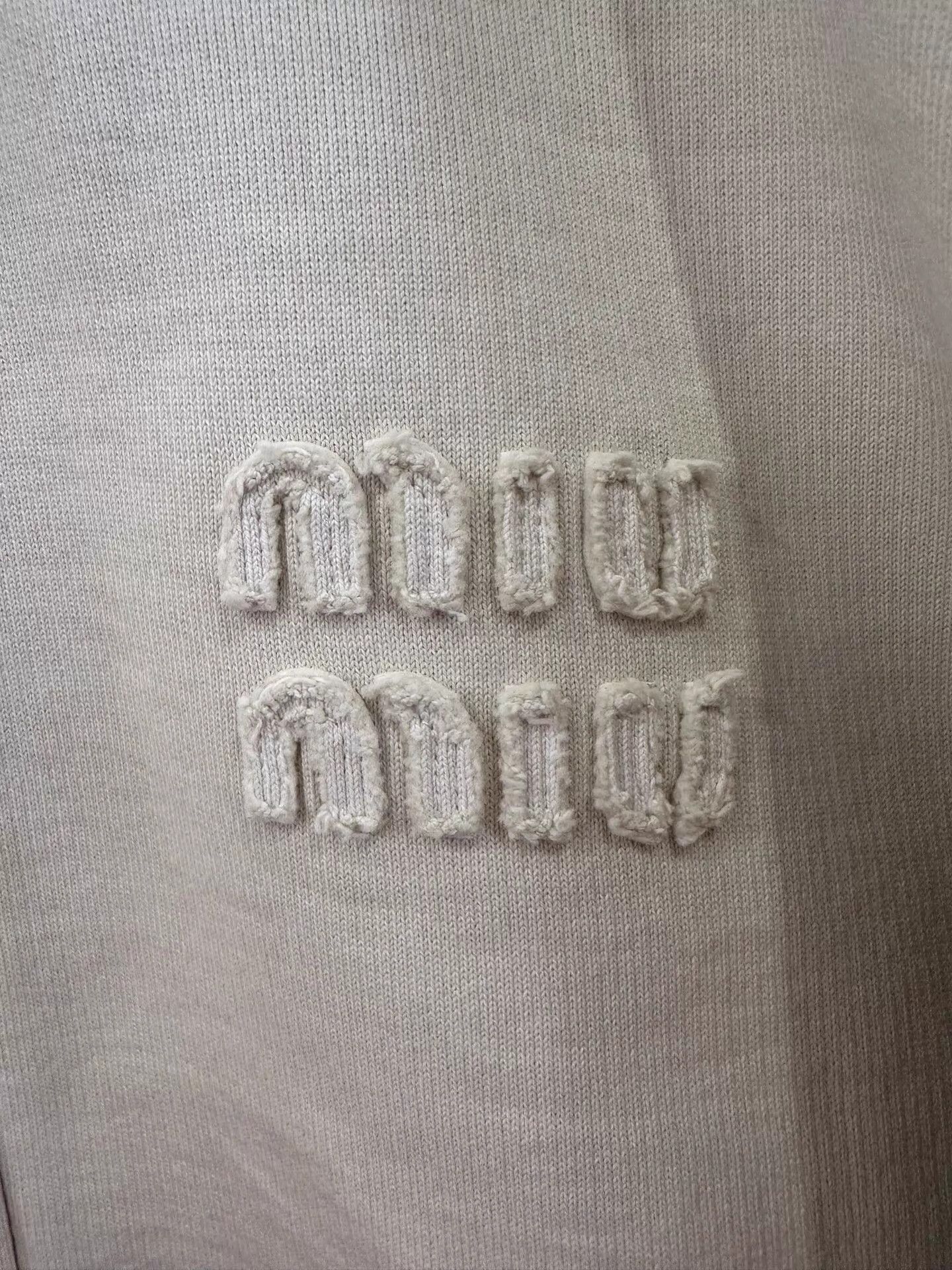 Miu Miu MiuMiu distressed haze gray women's jacket M Size M / US 6-8 / IT 42-44 - 5 Thumbnail