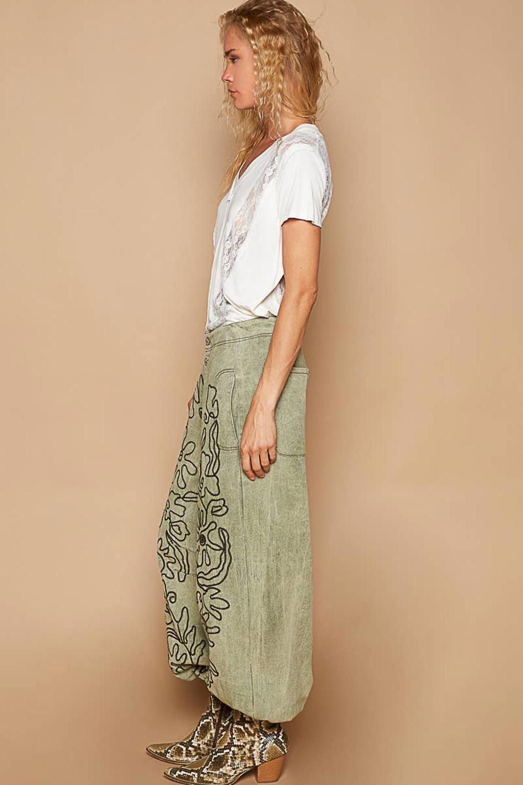 Other Floral Embroidered Pattern Solid Twill Jogger Pants by POL Size 32" / US 10 / IT 46 - 6 Thumbnail