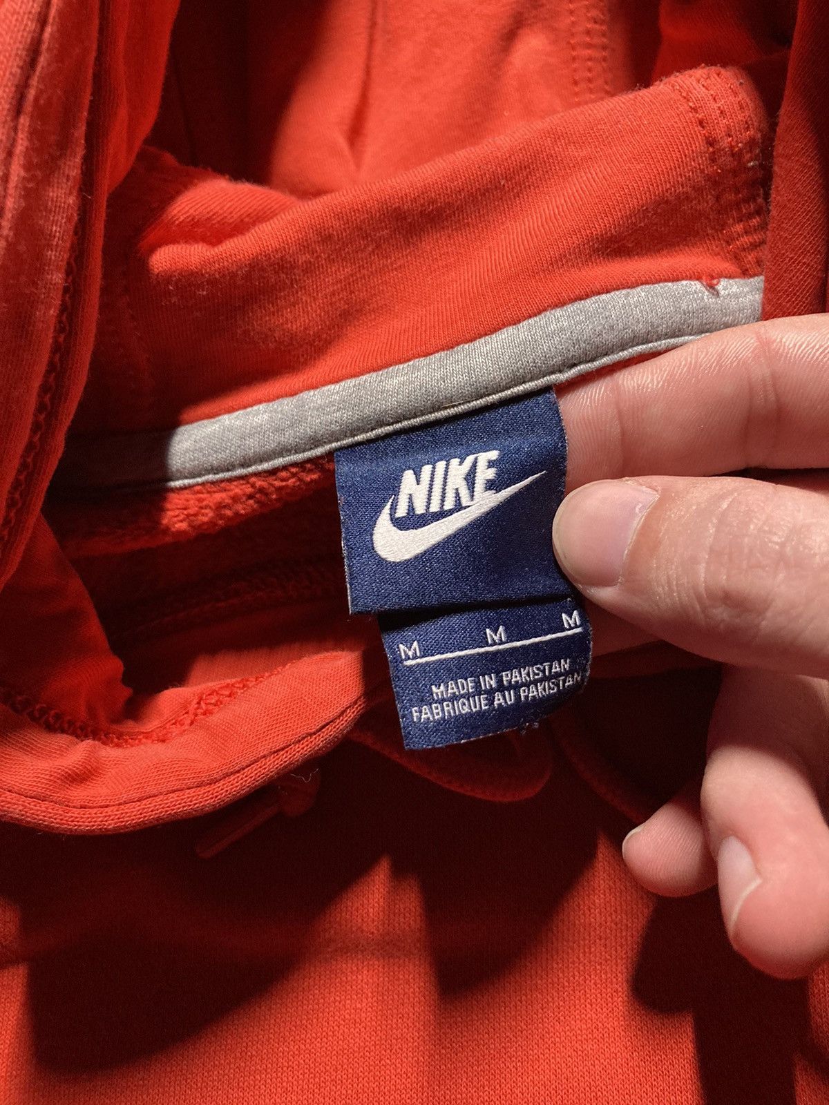 Nike × Vintage ⛩️Vintage Nike Hoodie Small Logo Red Y2K Baggy Old Faded Size US M / EU 48-50 / 2 - 3 Thumbnail