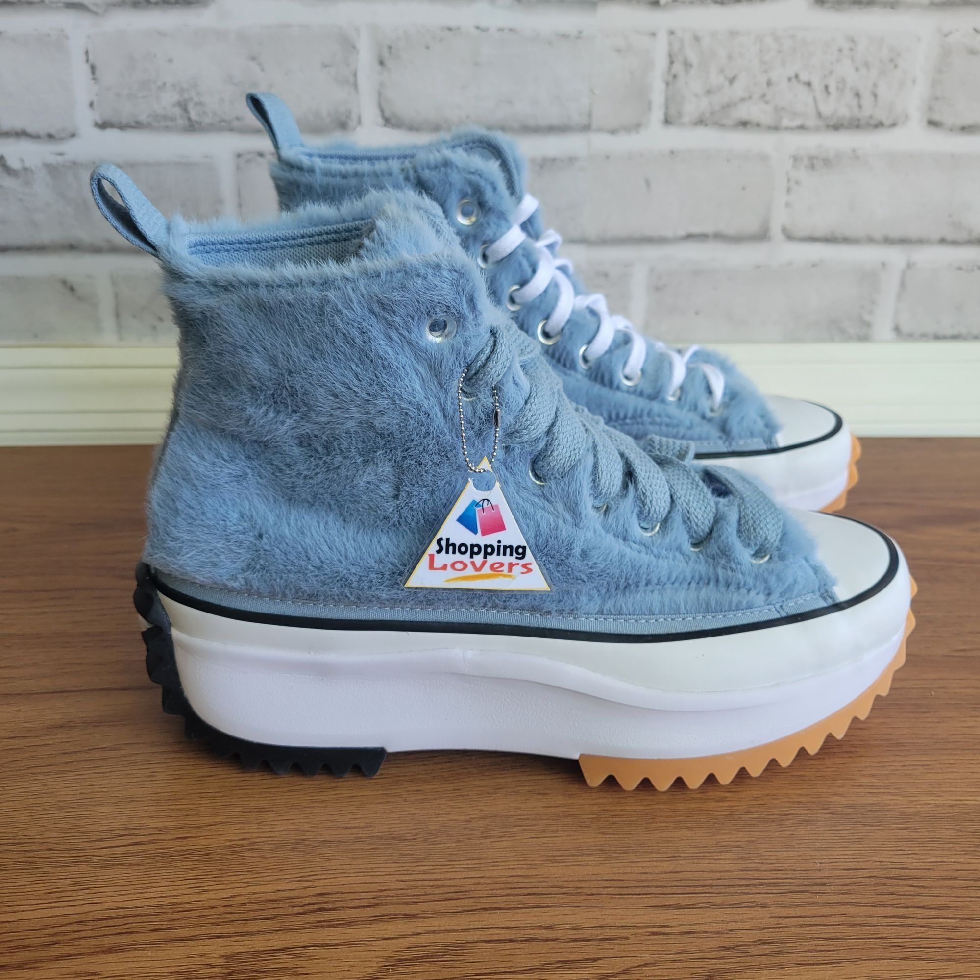 Converse ❤️Converse Run Star Hike Hi Platform Faux Fur 8 Women Shoes Size US 8 / IT 38 - 11 Thumbnail