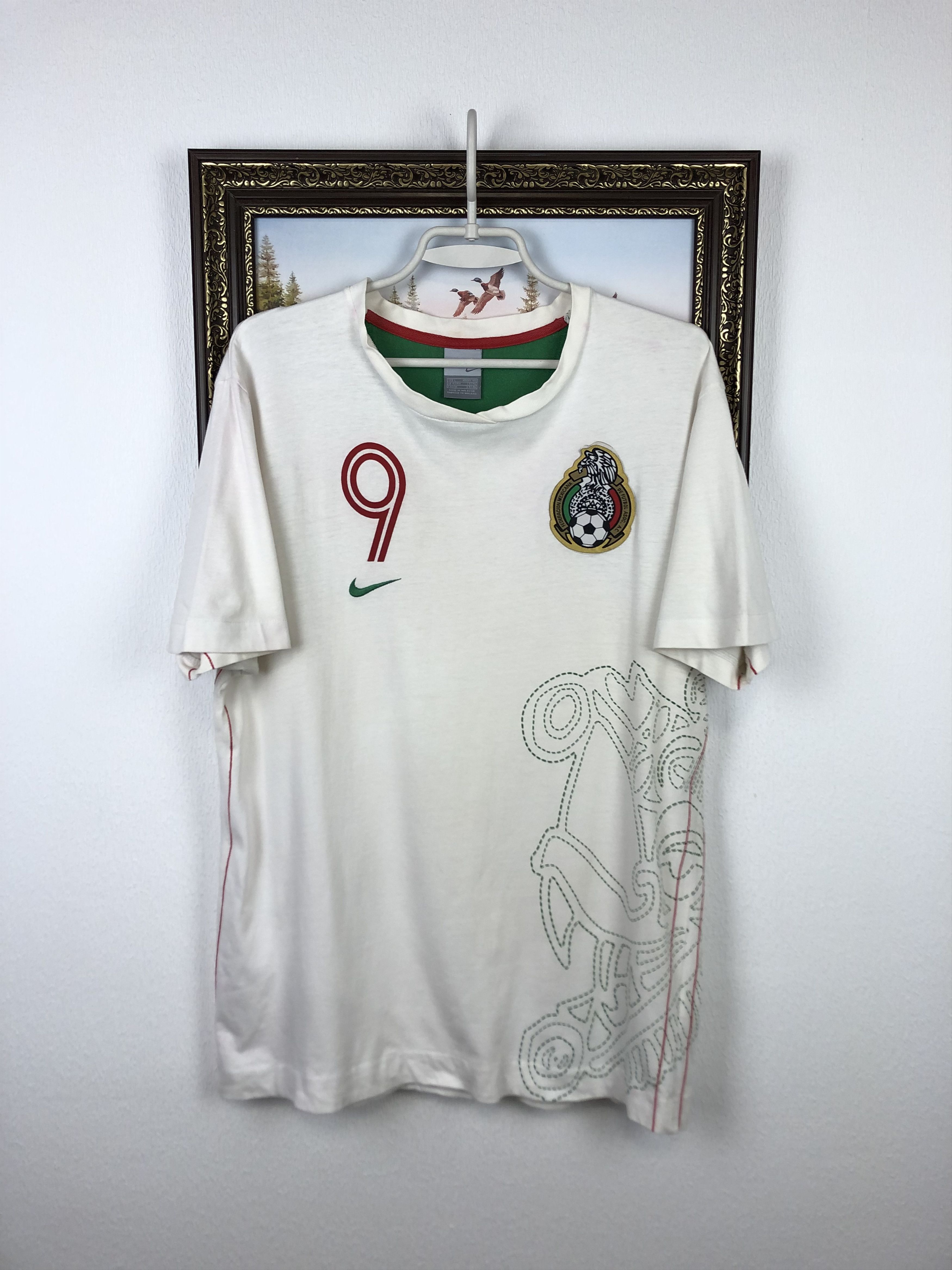 Nike Vintage Nike Mexico Shirt #9 Carlos Vela Jersey Train Tee Size US L / EU 52-54 / 3 - 1 Thumbnail