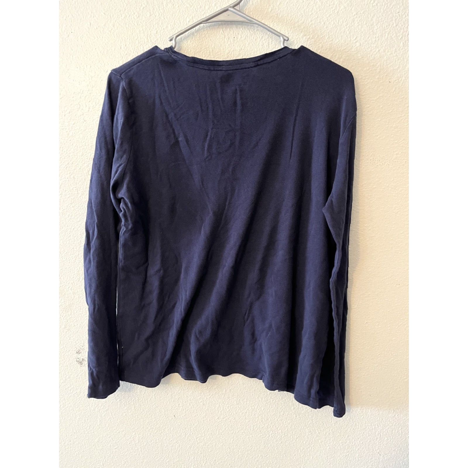 Croft & Barrow Croft & Barrow Women's Blue Classic Tee Size Large 100% Cotton Long Sleeve V Nec Shirt Womens Large Blue Cotton Classic V-Neck T-Shirt Croft & Barrow Size L / US 10 / IT 46 - 2 Thumbnail