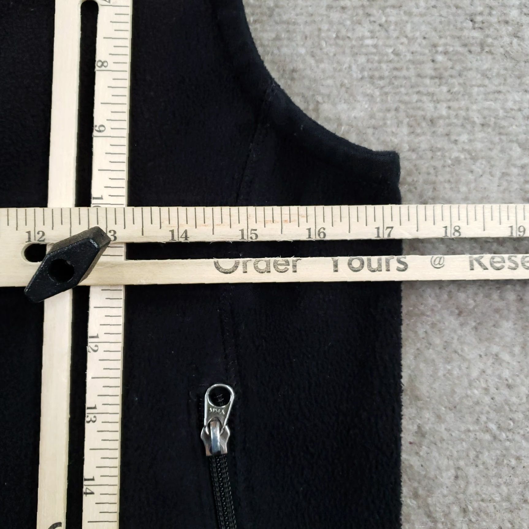 Patagonia VINTAGE Patagonia Synchilla Vest Womens M Black Fleece Full Zip Pockets ZZ Size M / US 6-8 / IT 42-44 - 3 Thumbnail