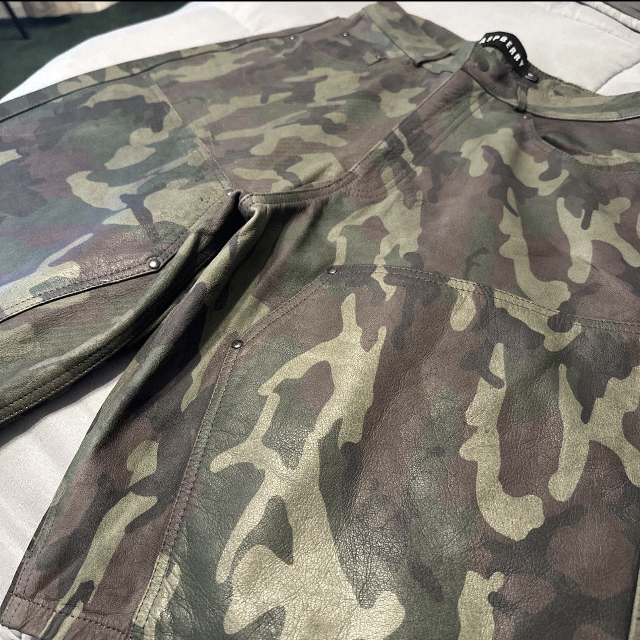 The GV Gallery GV Gallery Raspberry Hills Camo Barrack Leather Shorts S Size US 30 / EU 46 - 4 Thumbnail