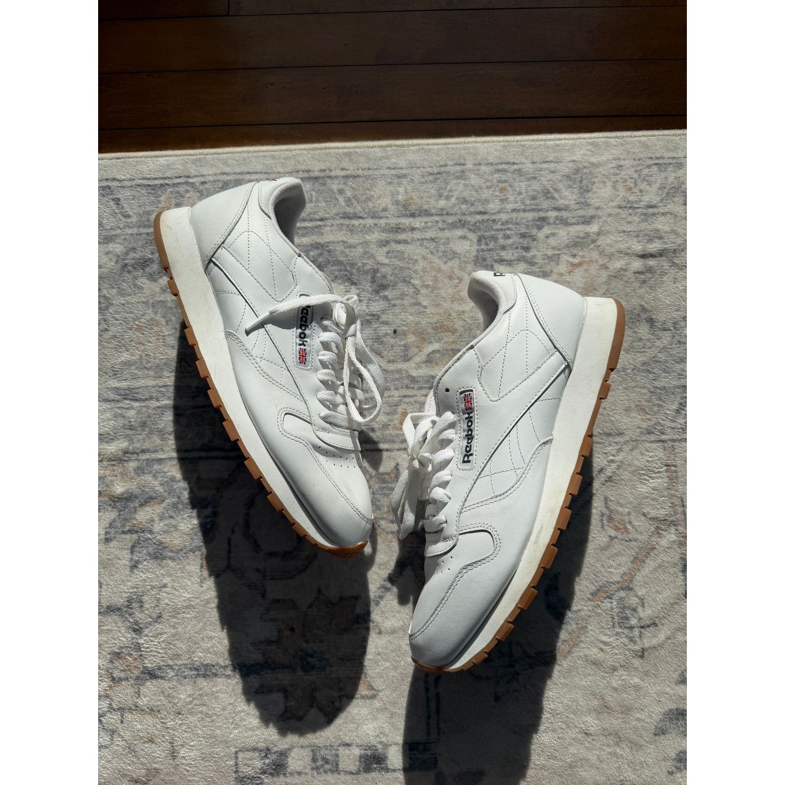 Reebok Reebok Classic White leather Trainers size 10 Size US 10 / EU 43 - 1 Thumbnail
