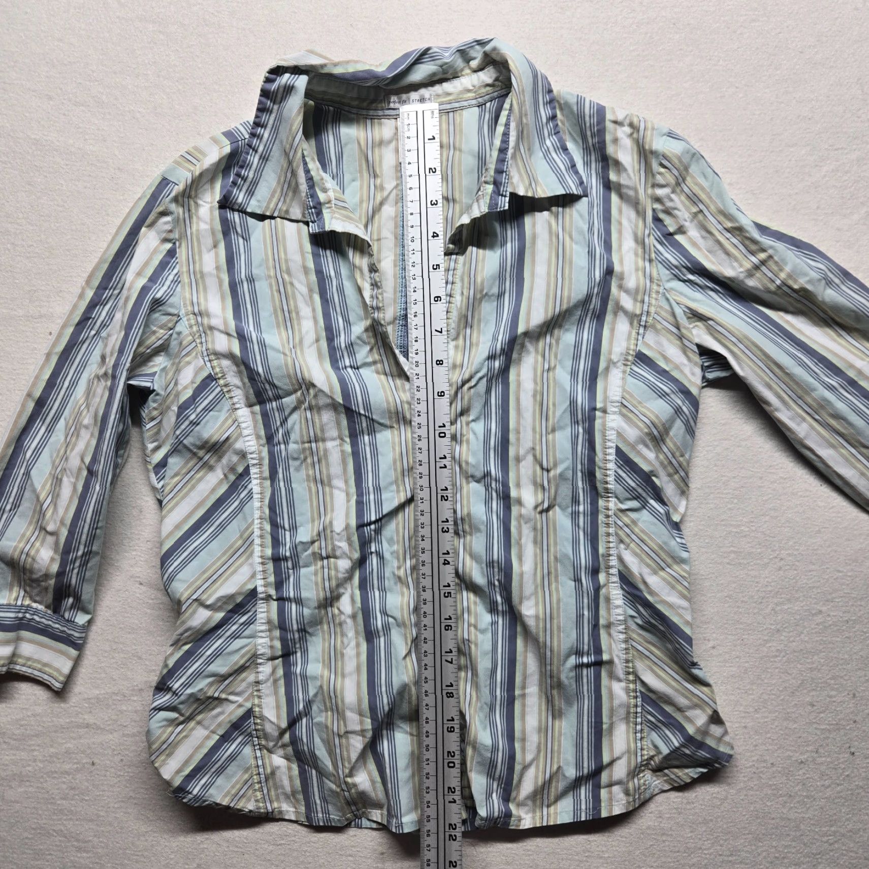 Old Navy Old Navy Shirt Blue White Button-Up Striped Stretch Perfect Fit Casual L Large Size L / US 10 / IT 46 - 5 Thumbnail