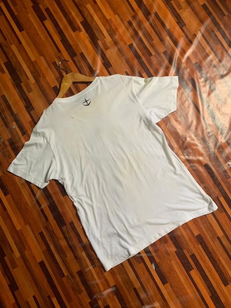 Anime e33 Uniqlo Gundam Illustrations Unicorn Gundam White Tee Size US L / EU 52-54 / 3 - 5 Thumbnail