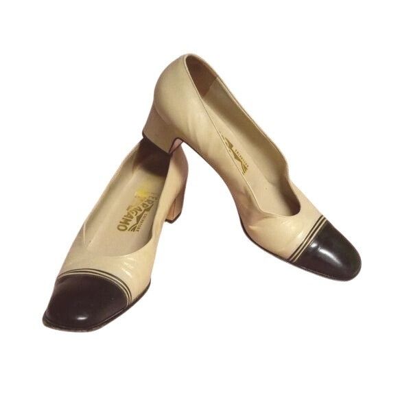 Salvatore Ferragamo Ferragamo 8.5 A Beige Black Leather Cap Toe Pumps Mid Heel W Size US 8.5 / IT 38.5 - 1 Thumbnail