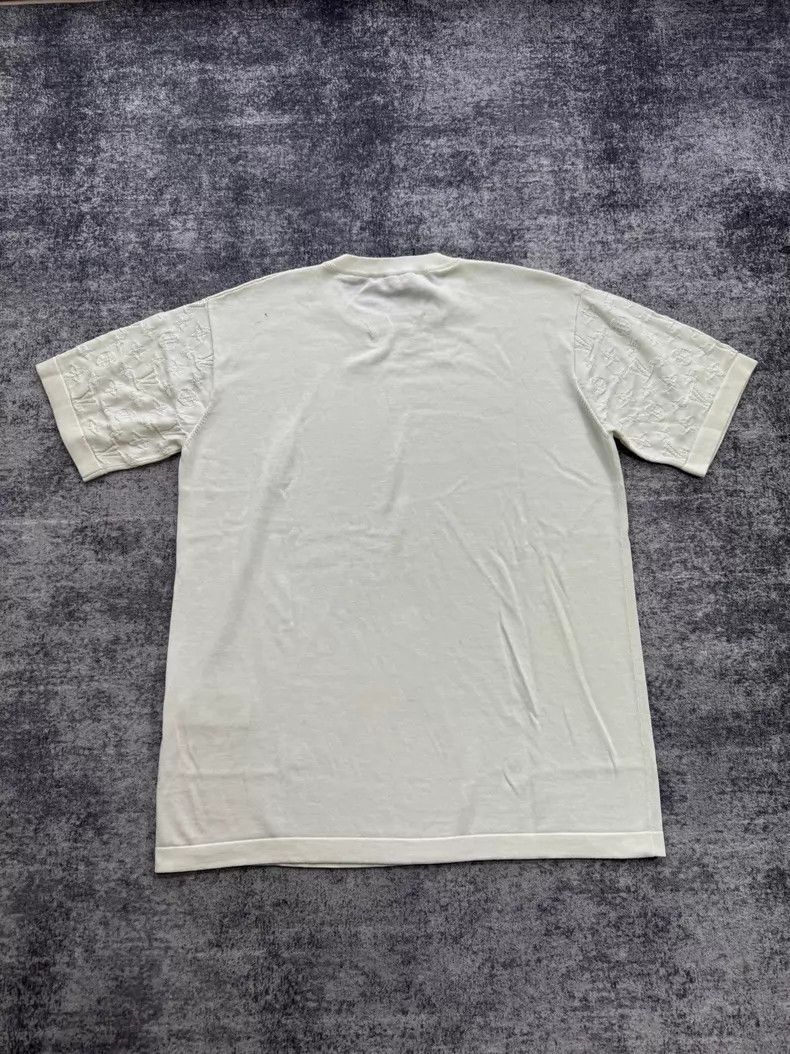 Louis Vuitton Louis Vuitton White arm embossed full print knitted short Size US XL / EU 56 / 4 - 2 Thumbnail