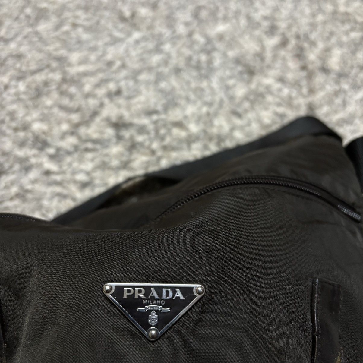 Prada Vtg Prada Vela Nylon Messenger Bag Black Buckle Crossbody Size ONE SIZE - 22 Thumbnail