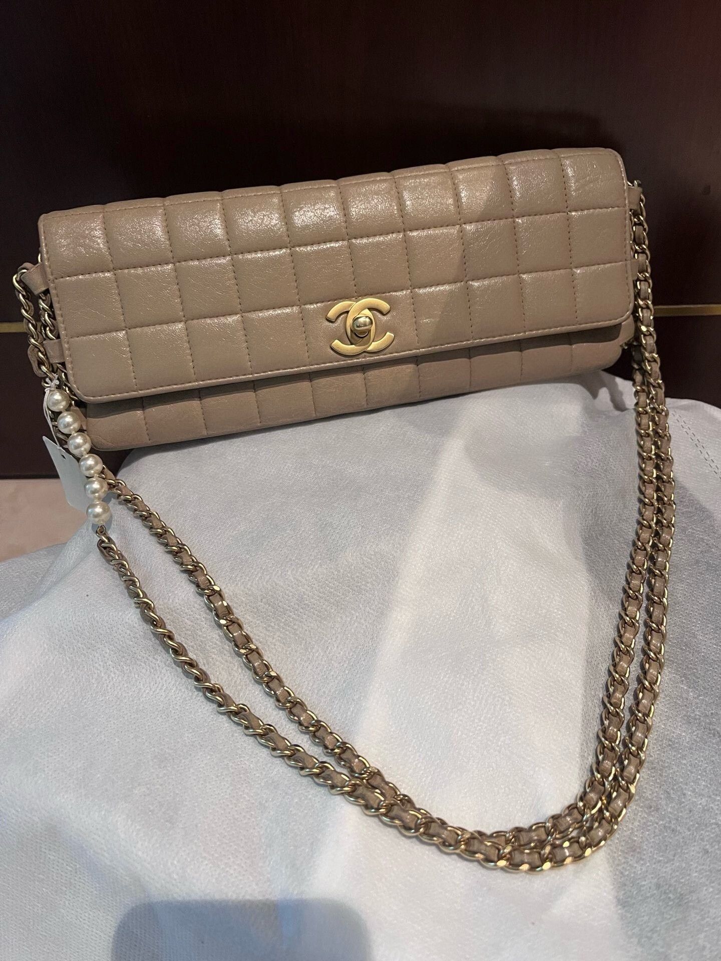 Chanel Pre-loved Bag Very good condition Size ONE SIZE - 1 Thumbnail