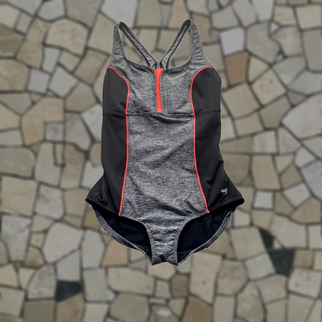 Speedo Speedo Womens One-Piece Athletic Swimsuit Size 12 Gray Racerback 7810 - Pre-Owned Like New Size ONE SIZE - 1 Thumbnail