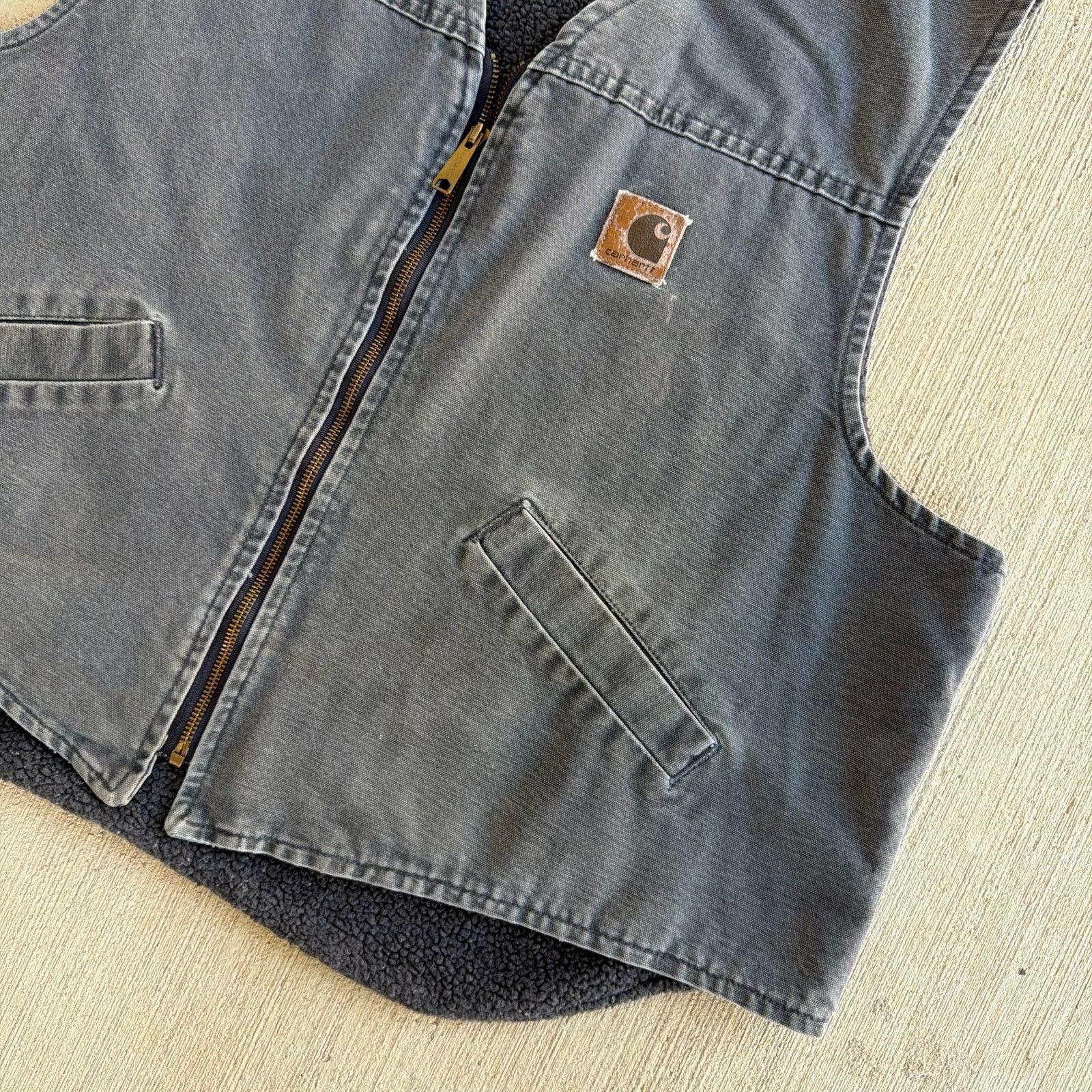 Carhartt × Vintage Carhartt gray Sherpa lined work wear vest Size US XXL / EU 58 / 5 - 2 Thumbnail