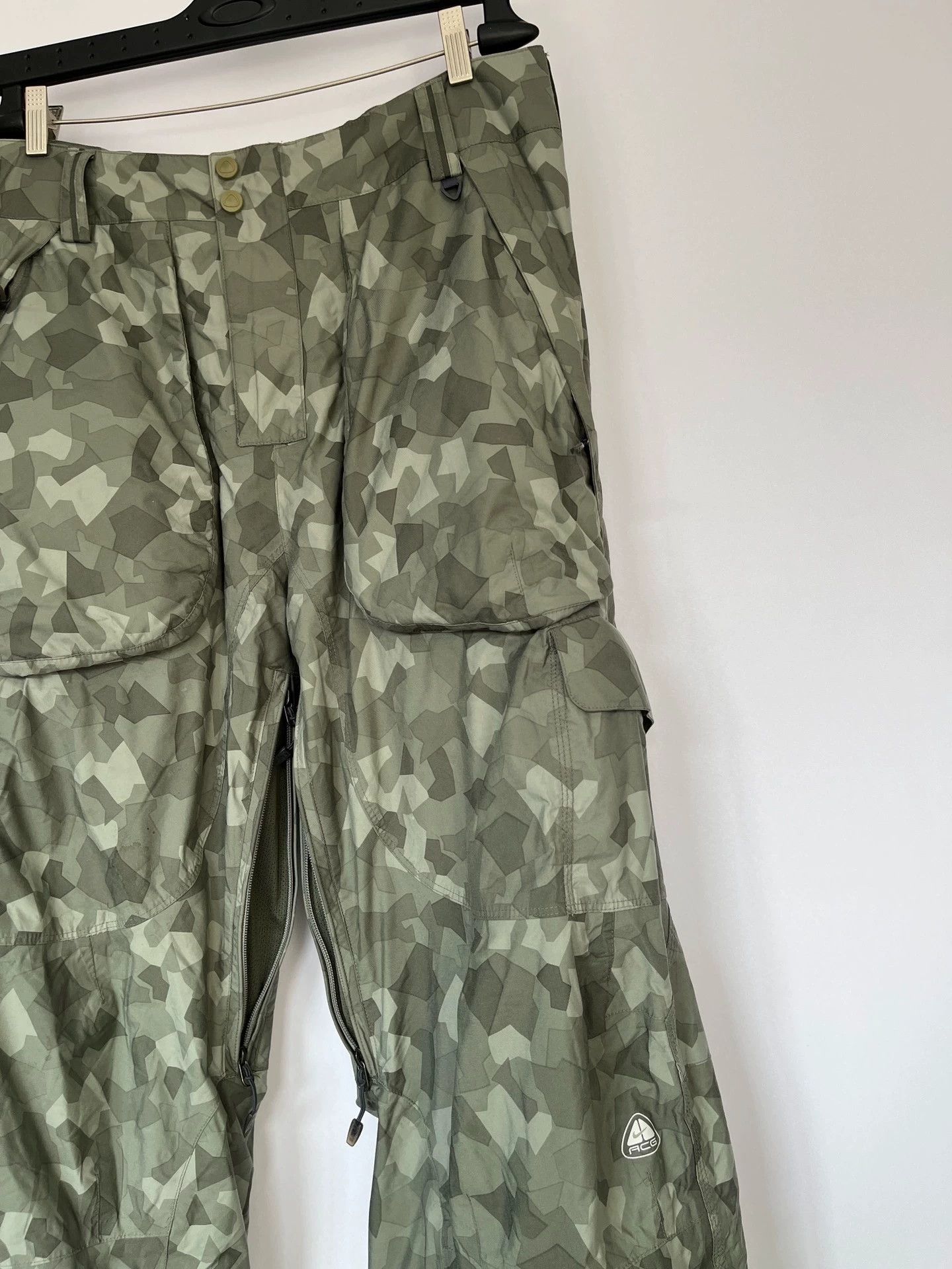 Nike Nike ACG Vintage Camo Ski Cargo Pants 00ss Size US 34 / EU 50 - 4 Thumbnail