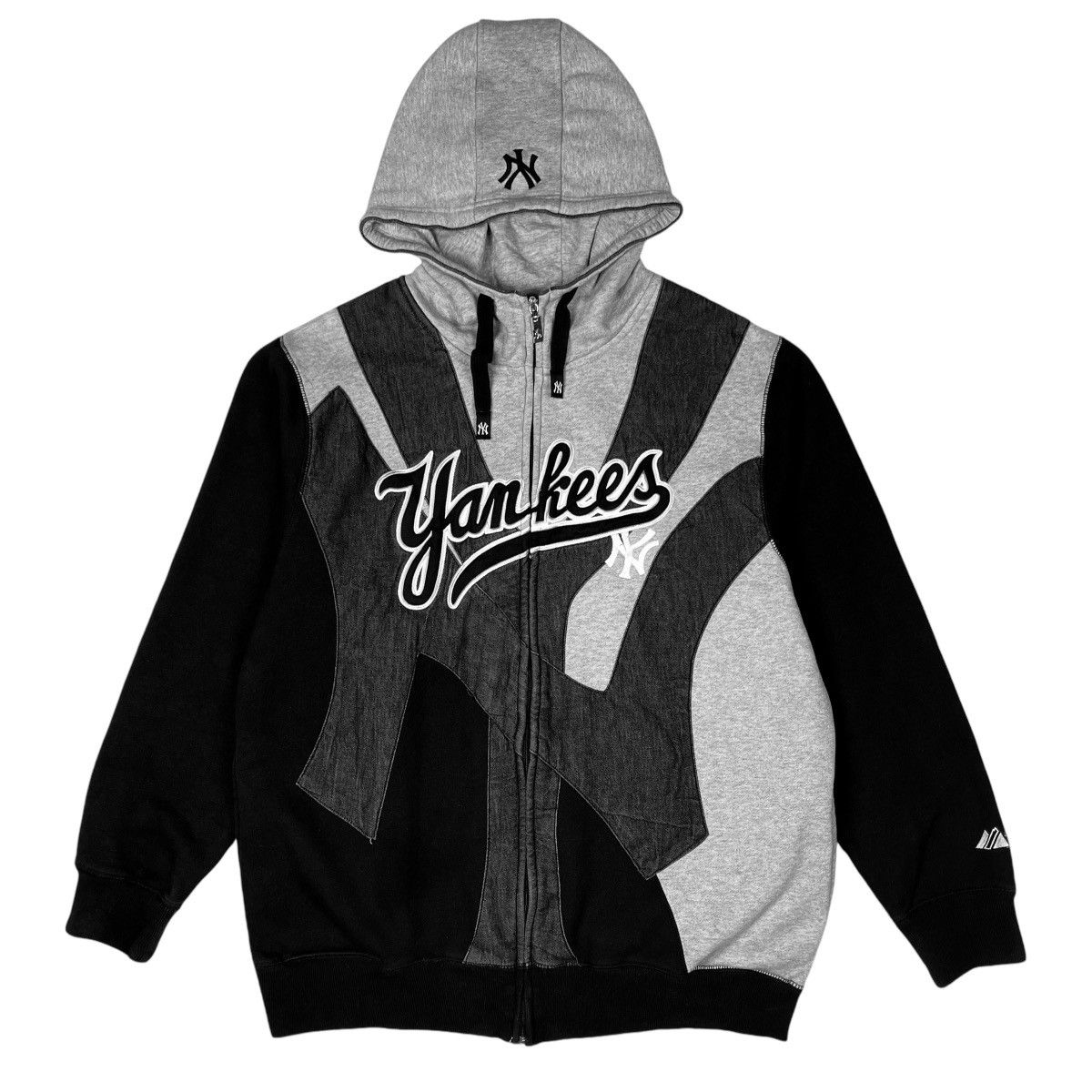 Majestic 00's Majestic Athletic New York Yankees MLB Zip Up Hoodie Size US XL / EU 56 / 4 - 2 Thumbnail