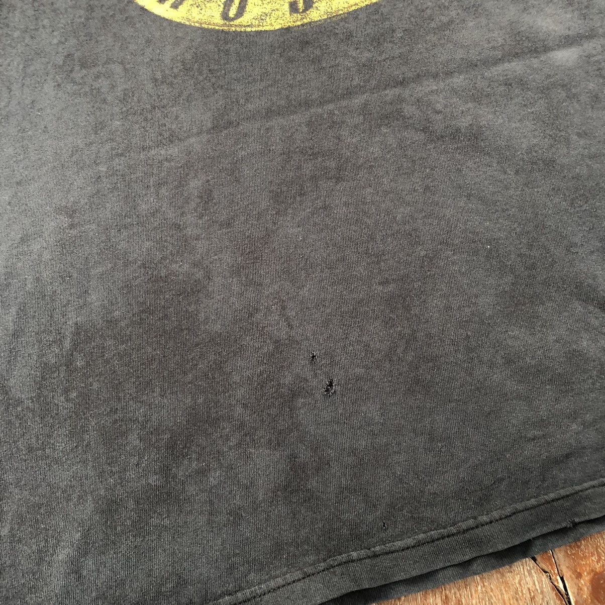 Band Tees Vintage 2000 Guns N Roses Distressed T Shirt Size US XXL / EU 58 / 5 - 10 Thumbnail