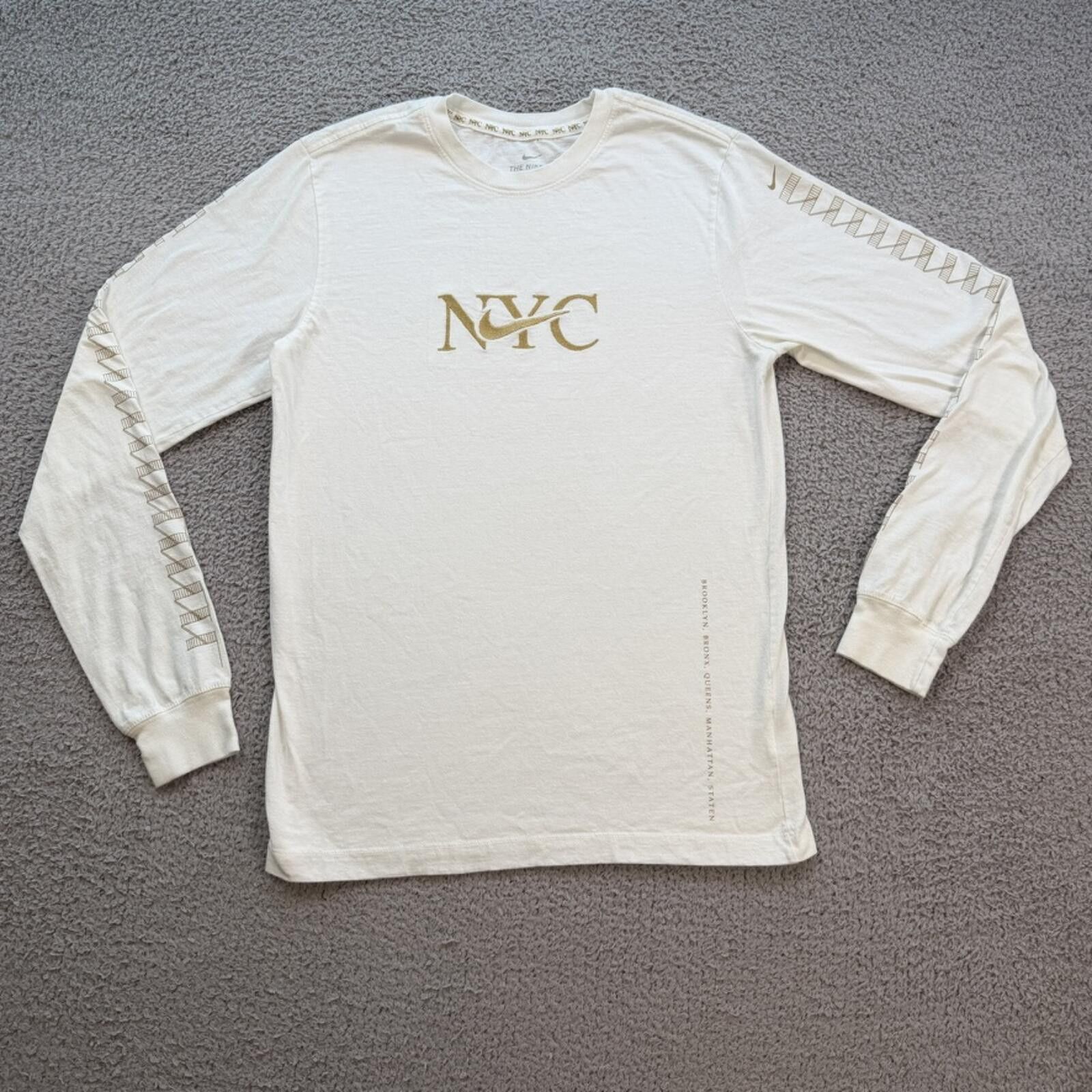 Nike Nike NYC Gold Embroidered Long Sleeve Shirt Athletic Tee Size US S / EU 44-46 / 1 - 1 Thumbnail
