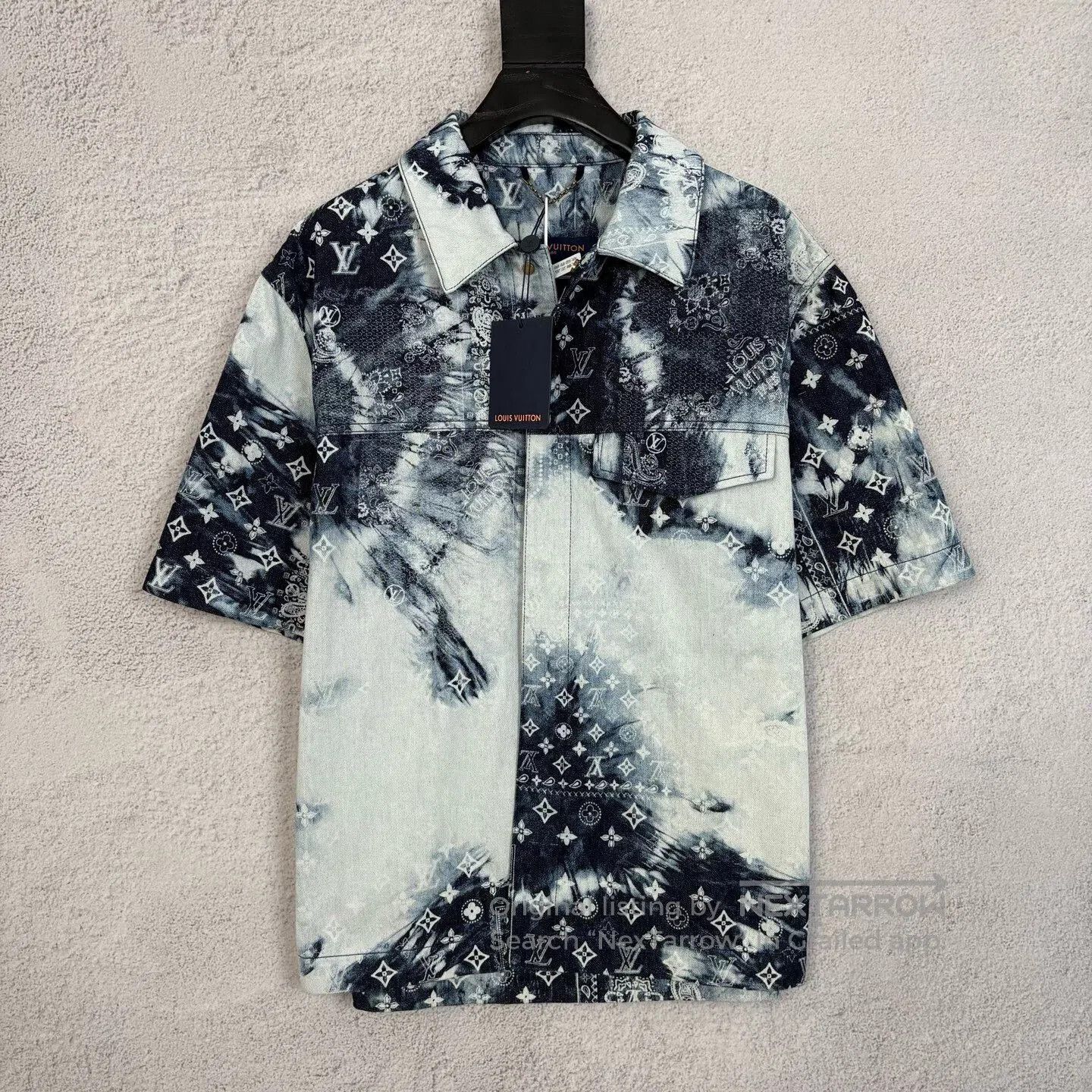 Louis Vuitton louis vuitton denim short sleeve shirt. Size US M / EU 48-50 / 2 - 1 Thumbnail