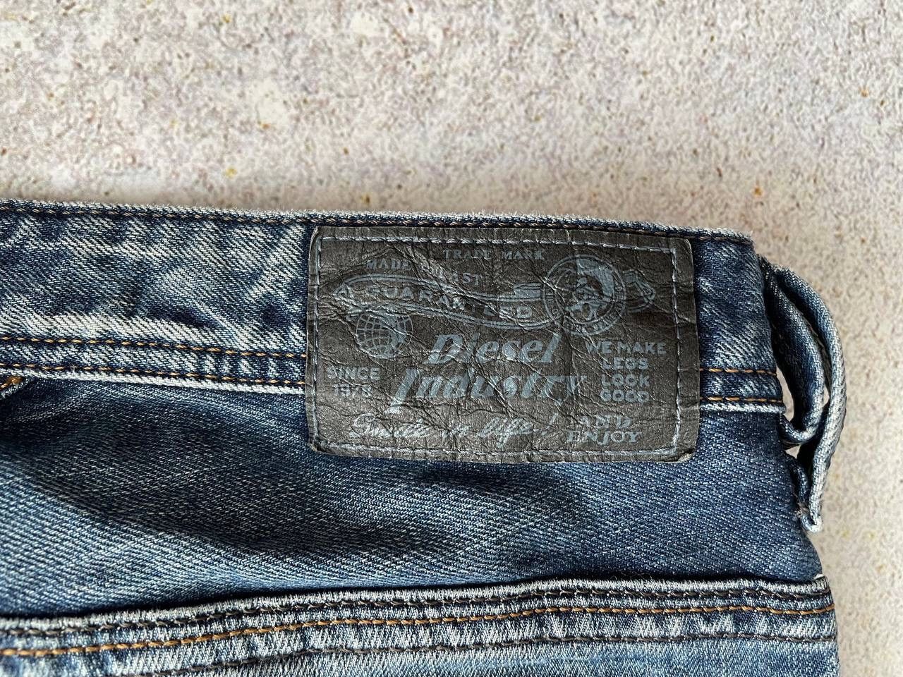 Diesel × Vintage Diesel THANAZ Denim Jeans Pants Size W32 L34 Y2K Rare Item Size US 33 - 7 Thumbnail