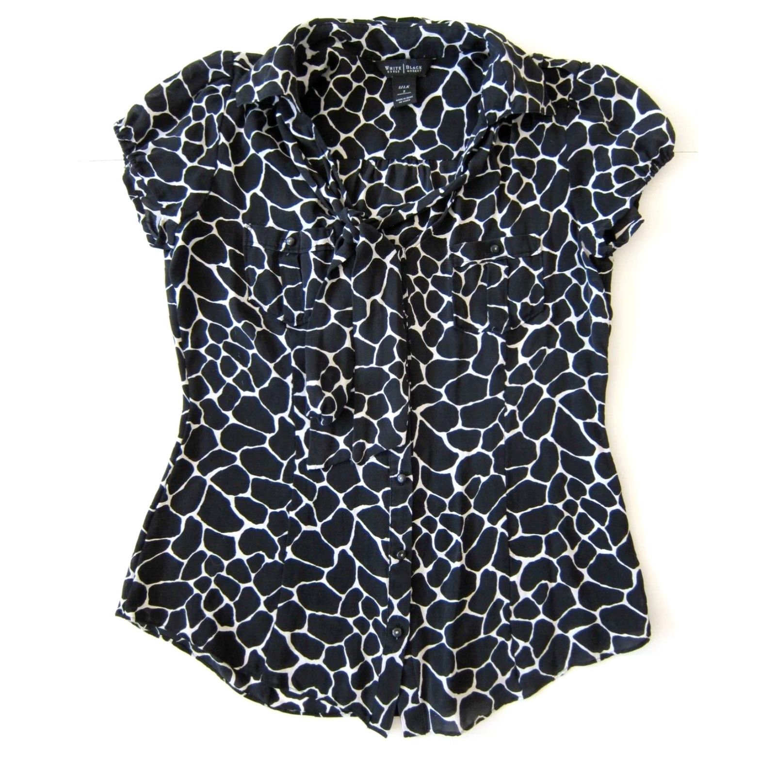 White House Black Market White House Black Market Blouse 2 Women Zebra Print Silk Button Down Short Sleeve 100% Silk Size XS / US 0-2 / IT 36-38 - 2 Thumbnail