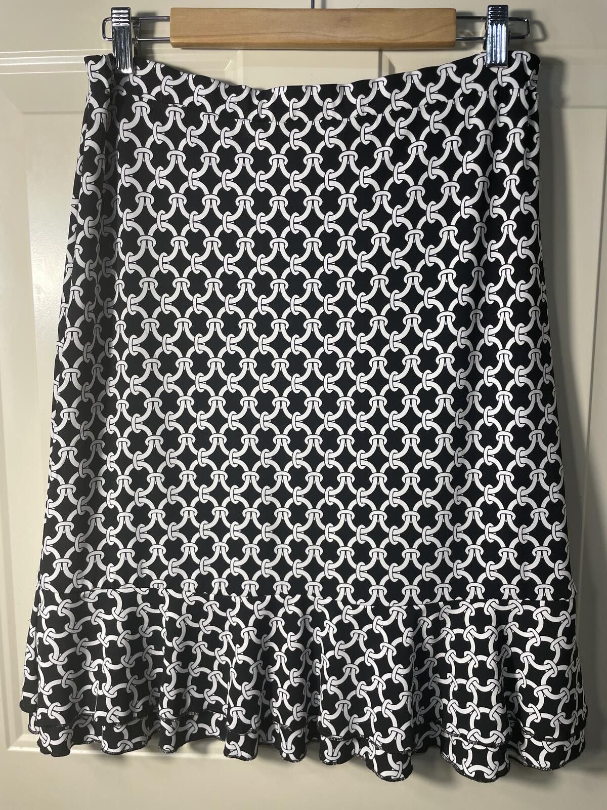 Unknown London White House Black Market Midi Skirt Women's Small Ruffle Hem Size 28" / US 6 / IT 42 - 3 Thumbnail