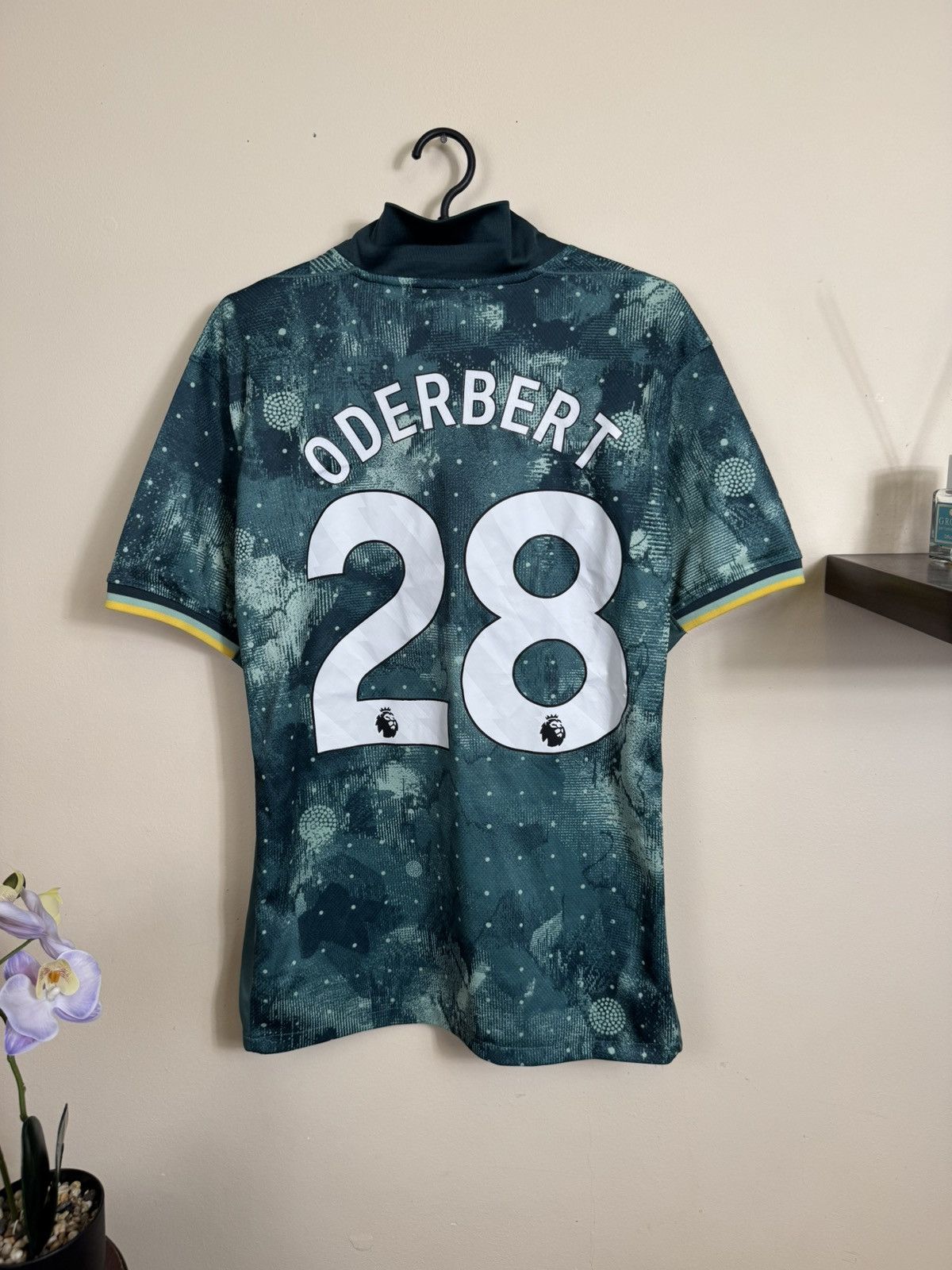 Nike Tottenham Hotspur Jersey #38 Oderbert Nike 2024-25 L Size US L / EU 52-54 / 3 - 14 Thumbnail