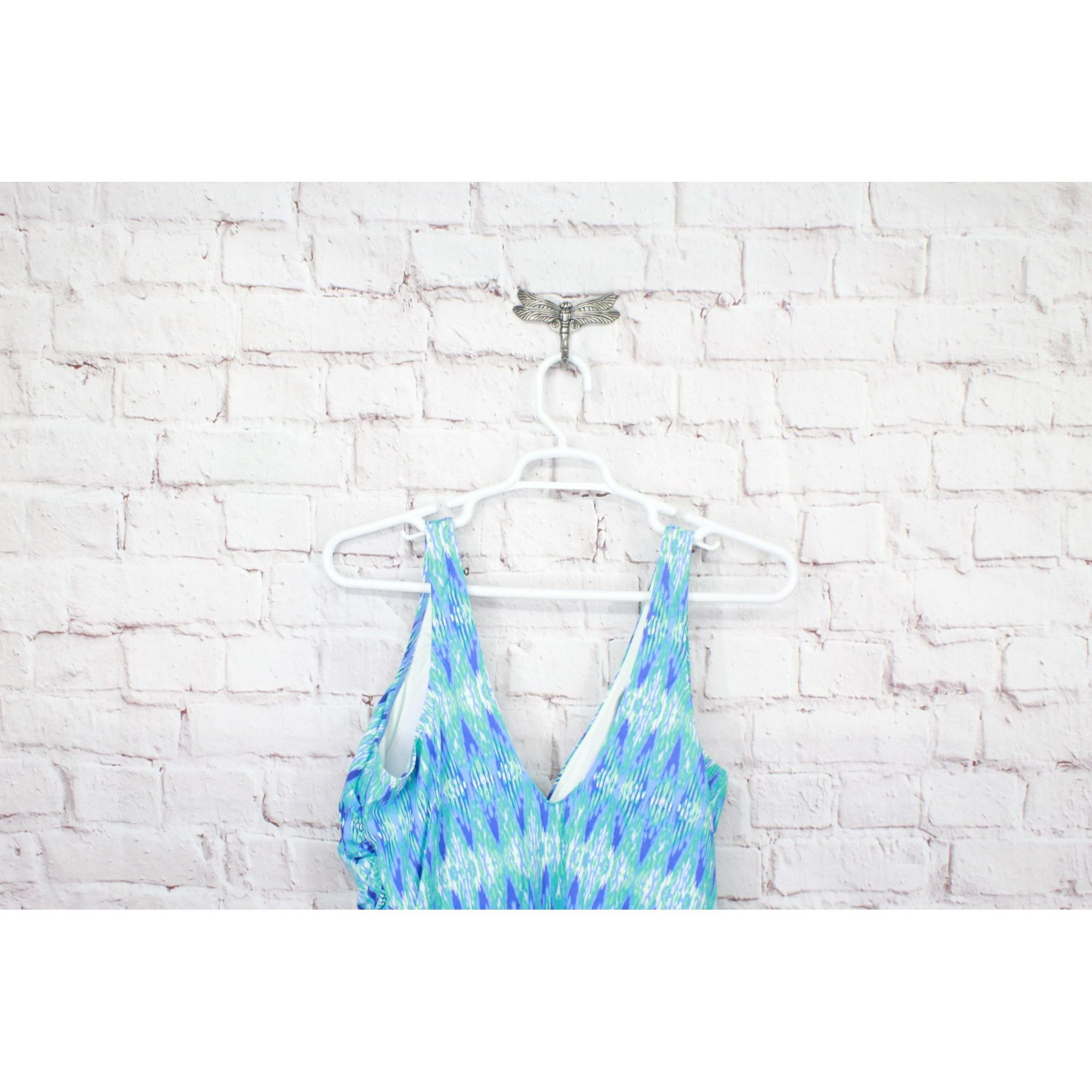 L.L. Bean LL Bean Shaping Swimwear Tanksuit Geometric Print Size 3XL / US 20-22 - 4 Thumbnail