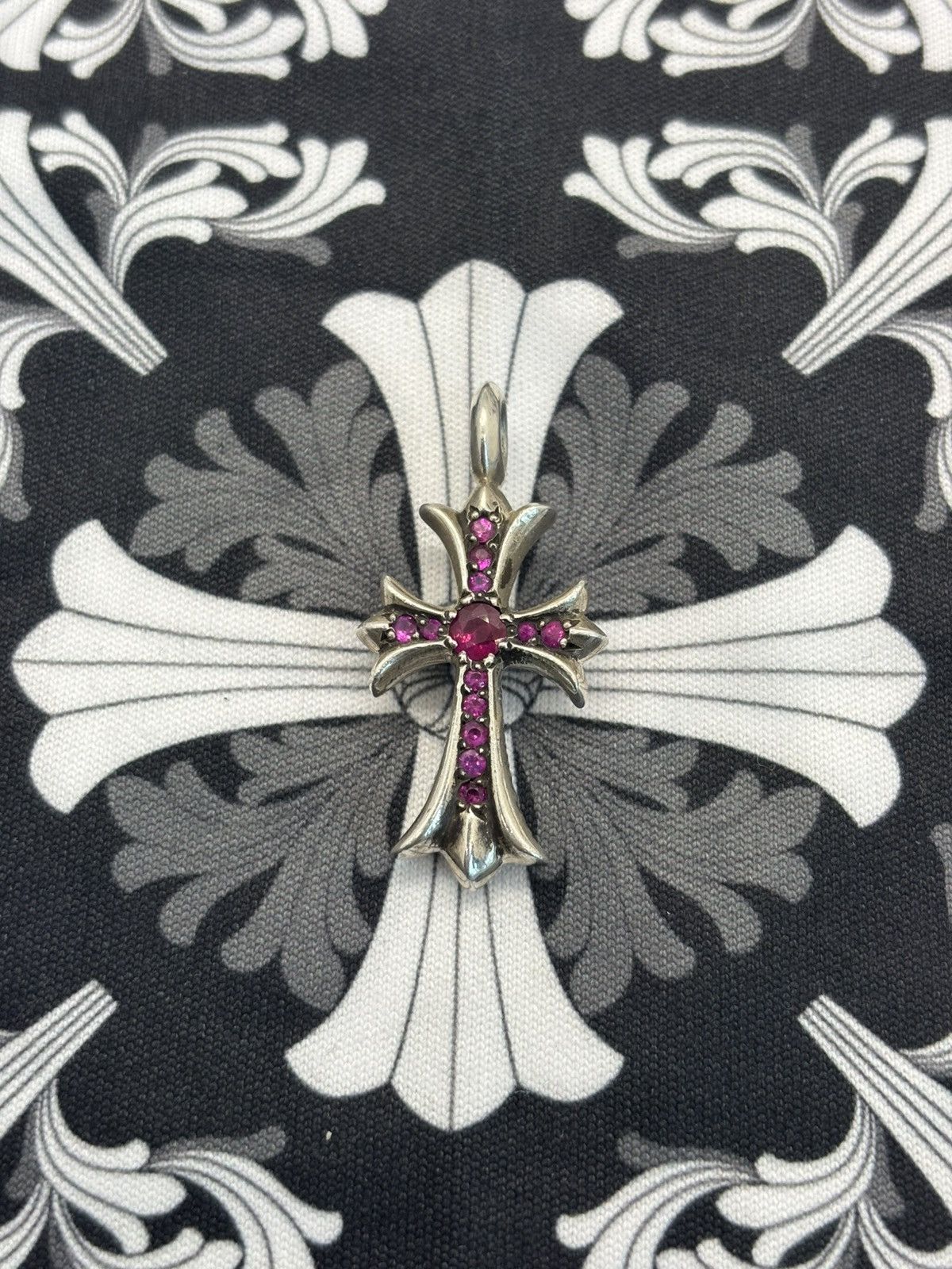Chrome Hearts Chrome hearts pink sapphire tiny cross pendant Size ONE SIZE - 1 Thumbnail