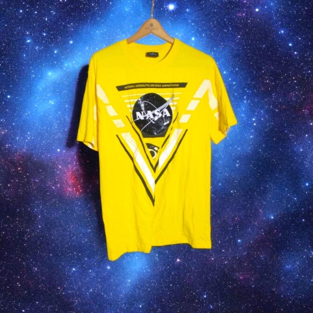 NASA NASA Plastic Planet XL Yellow Men's T-Shirt Size US XL / EU 56 / 4 - 1 Thumbnail