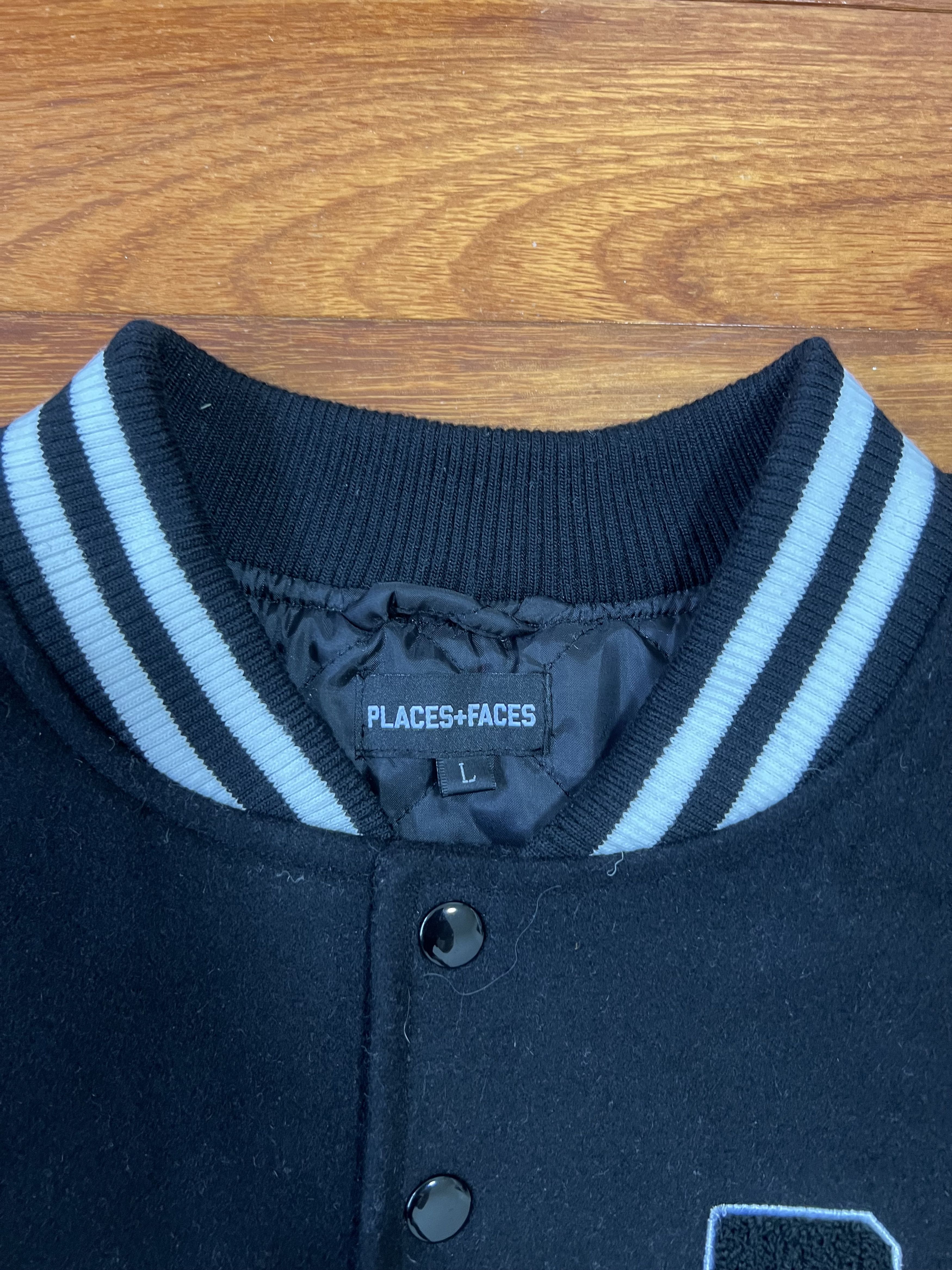 Places + Faces 💚 2021 Places + Faces Team Varsity Jacket Black Large Size US L / EU 52-54 / 3 - 8 Thumbnail