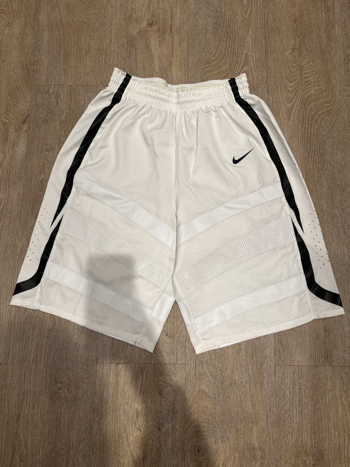 image of Dr Romanelli x Nike Dr. Romanelli Basketball Shorts Small in White, Men's (Size 30)