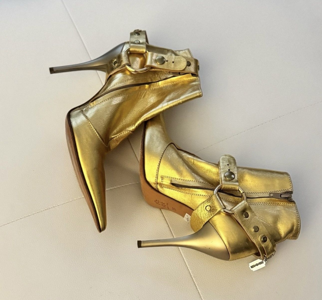 Other Denny Rose Metallic Gold Ankle Boots Size US 6 / IT 36 - 3 Thumbnail