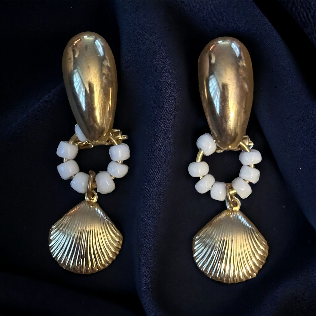 Vintage Vintage gold tone shell dangle earrings Size ONE SIZE - 1 Thumbnail