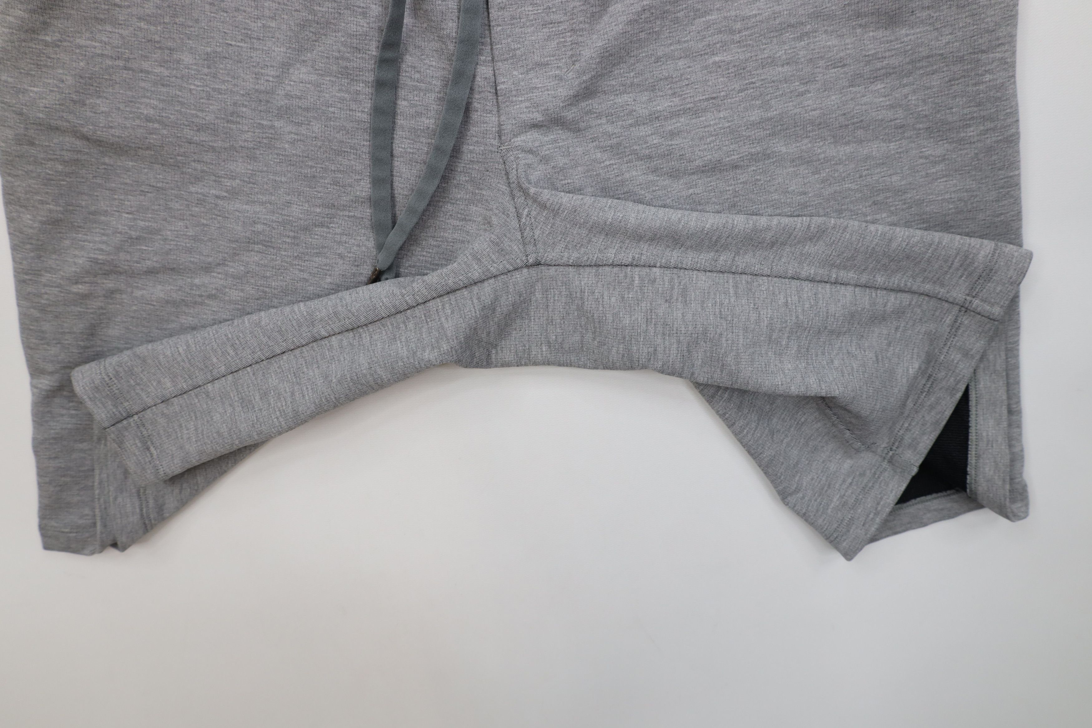 Lululemon Lululemon Above Knee City Sweat Shorts Heather Gray 9" Size US 30 / EU 46 - 5 Thumbnail