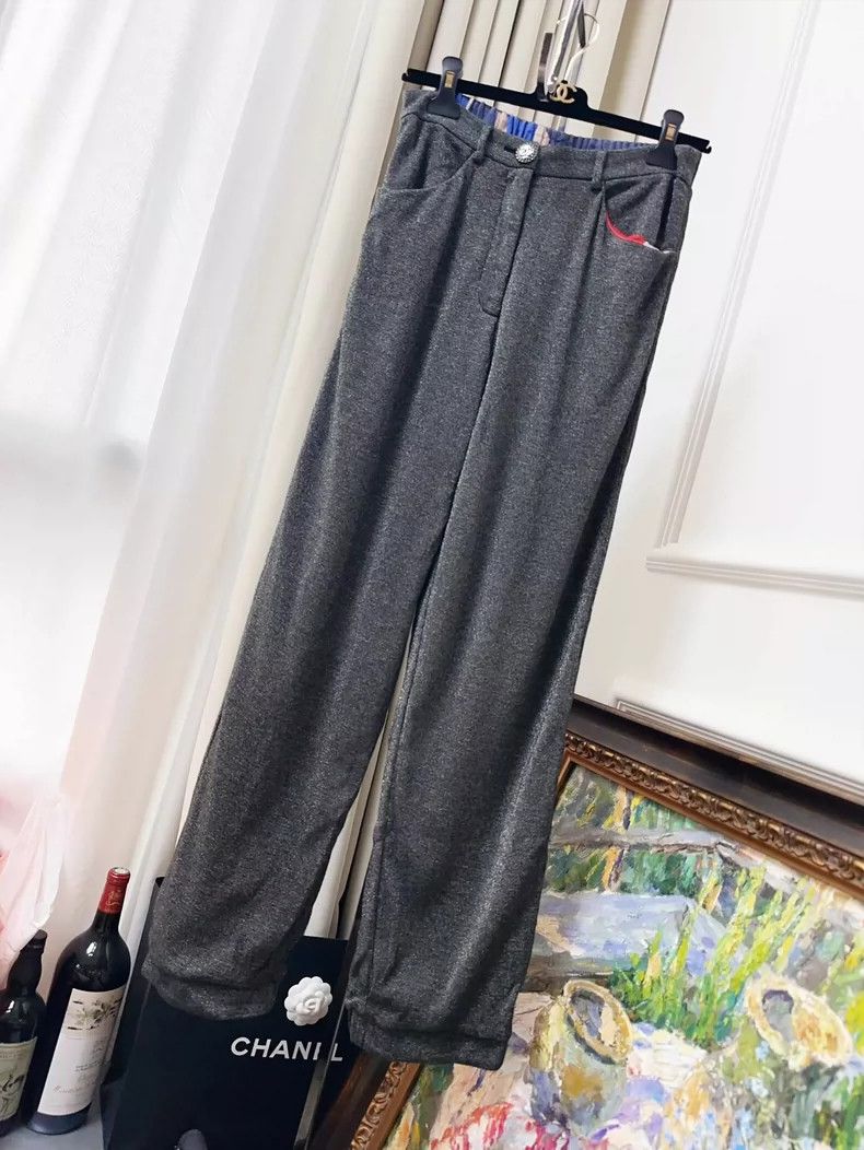 Chanel Chanel 19b gray shiny casual trousers Size 25" / US 0 / IT 36 - 1 Thumbnail
