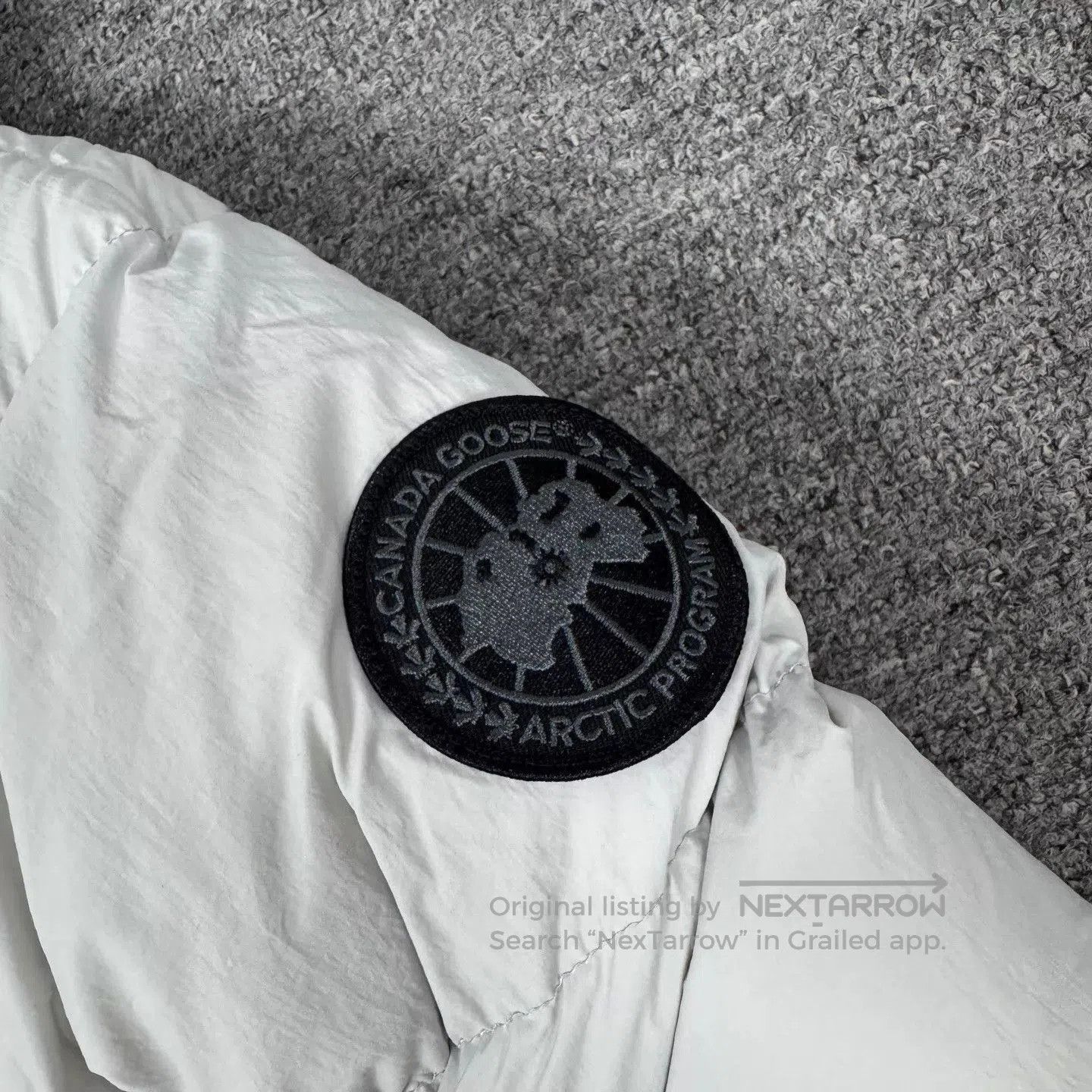 Canada Goose Gray Puffer Jacket with Hood Size S. Size US S / EU 44-46 / 1 - 4 Thumbnail