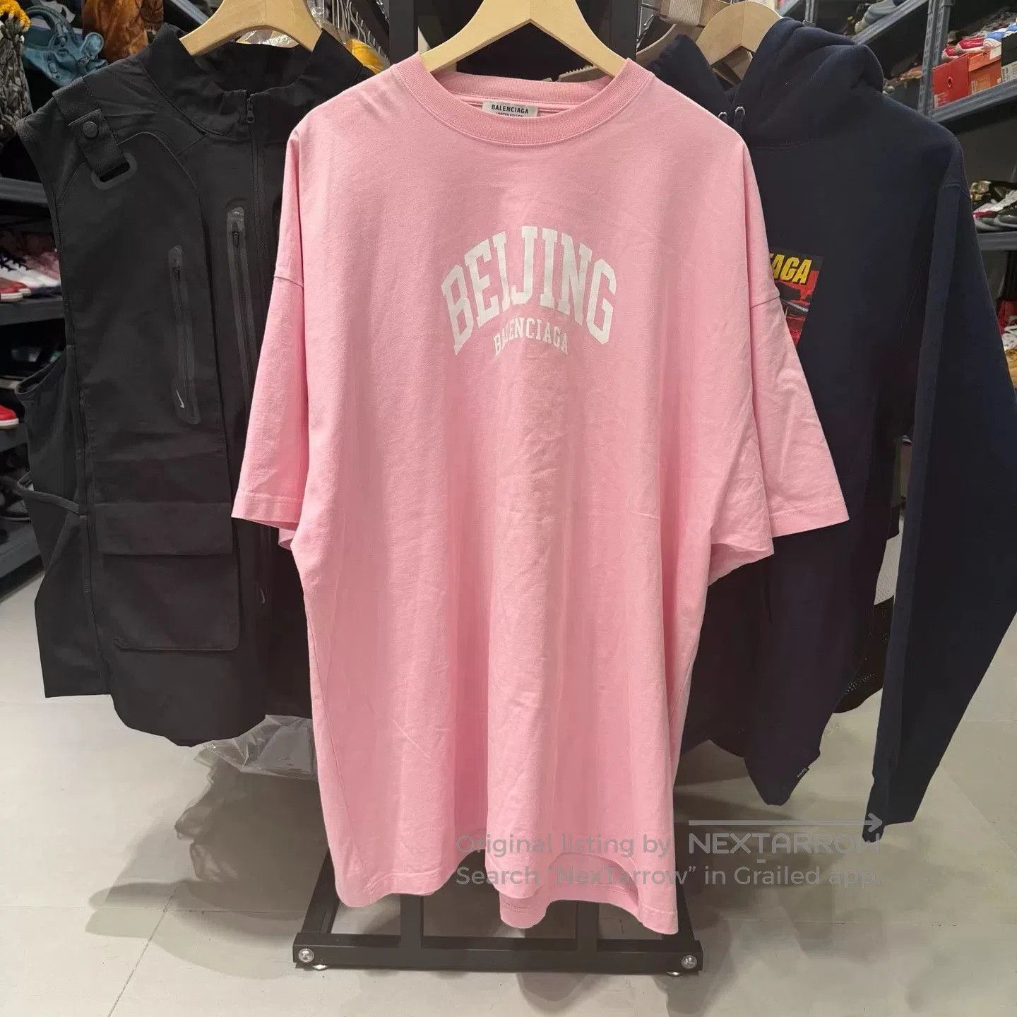 Balenciaga pink oversized Balenciaga t. Size US XXL / EU 58 / 5 - 5 Thumbnail