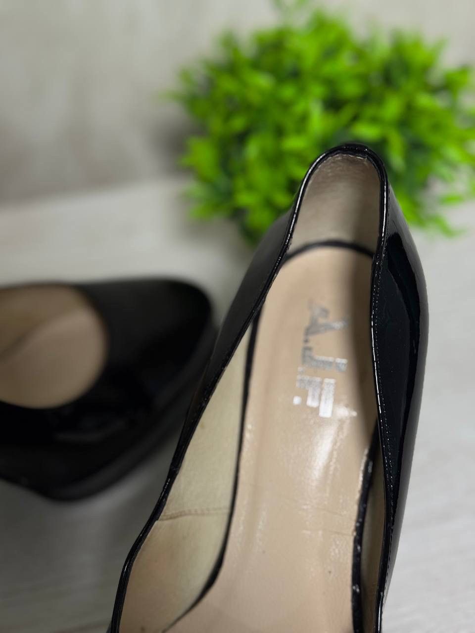 Grailed Patent leather women's shoes Size US 8.5 / IT 38.5 - 4 Thumbnail