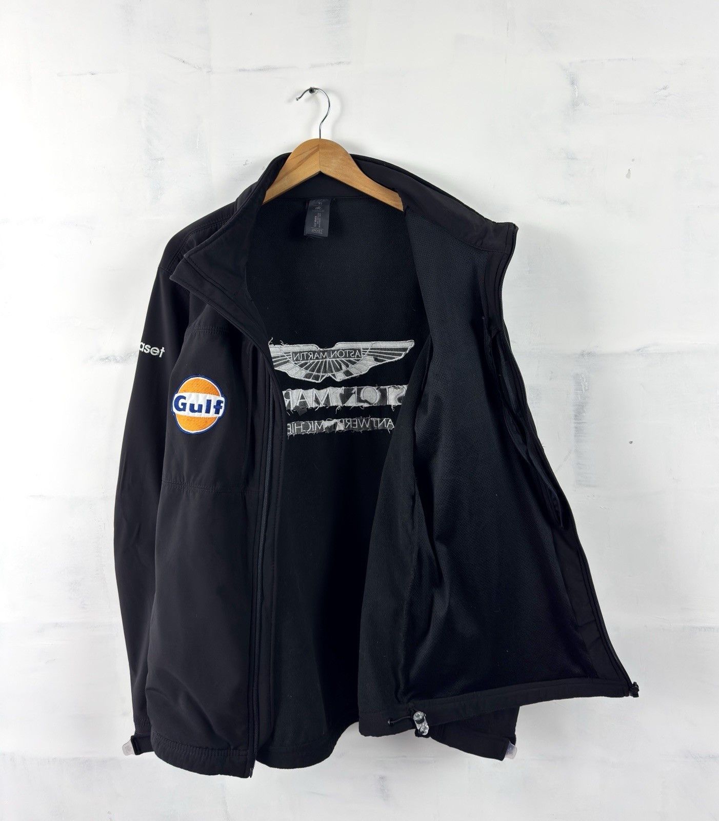 Other Aston Martin Racing Antwerp-Michiels Gulf B&C Black Jacket Size US XL / EU 56 / 4 - 11 Thumbnail