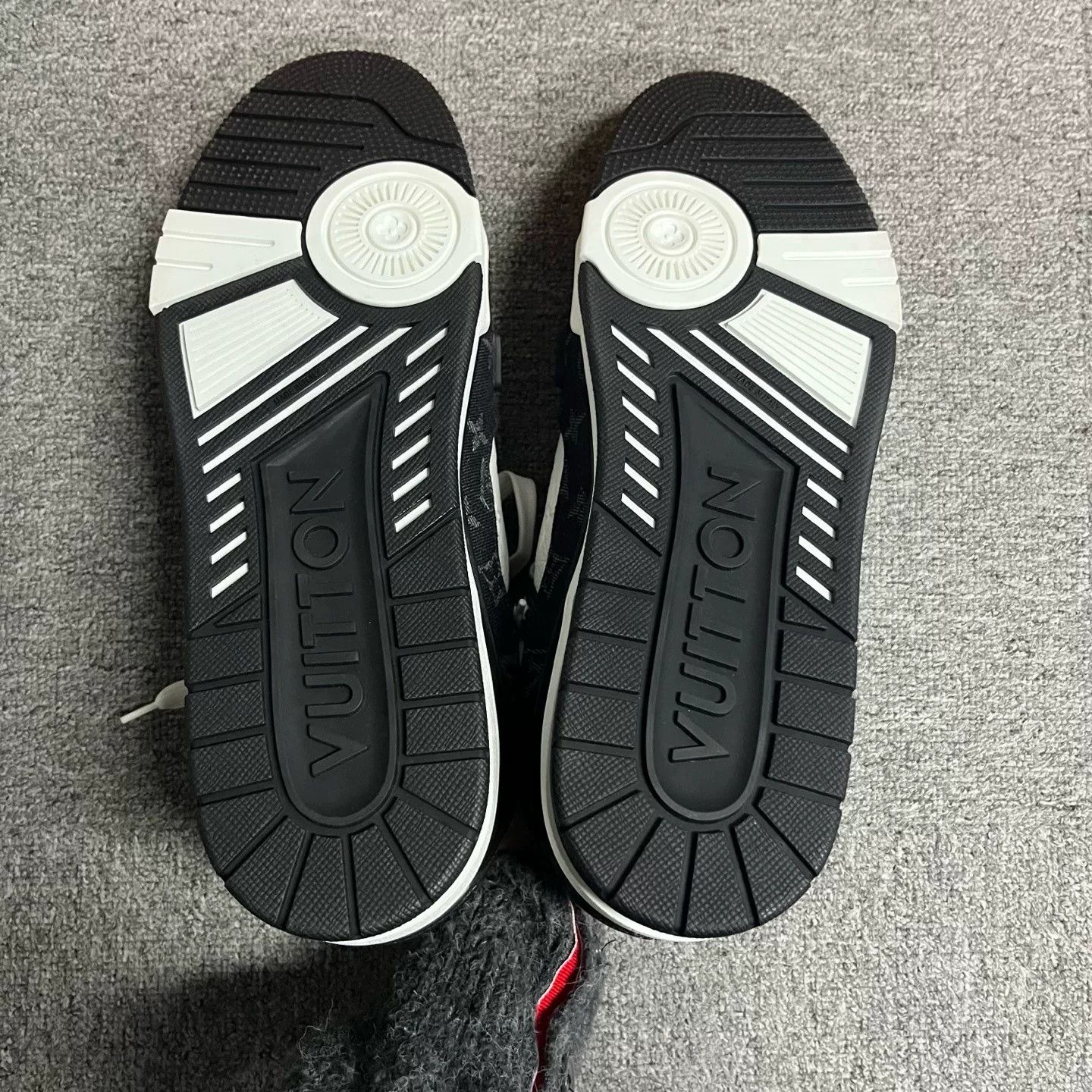 Louis Vuitton Louis Vuitton Panda Embossed Low-Top Sneakers Size US 13 / EU 46 - 5 Thumbnail