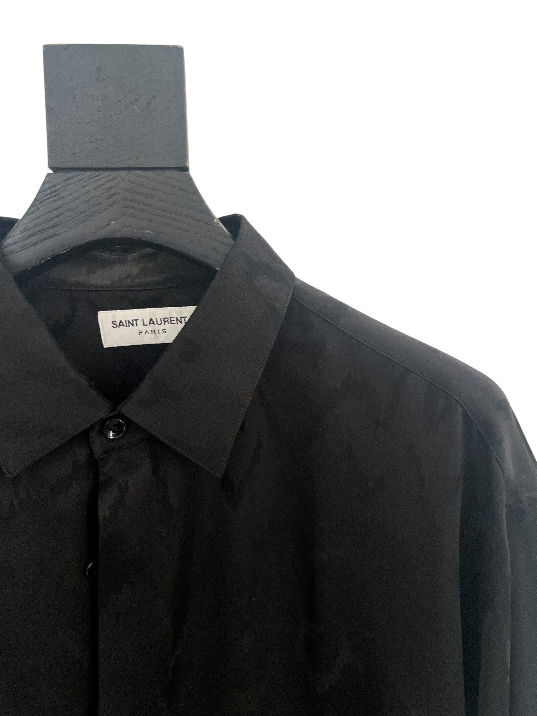 Saint Laurent Paris Saint Laurent matt and shiny silk shirt Size US L / EU 52-54 / 3 - 2 Thumbnail