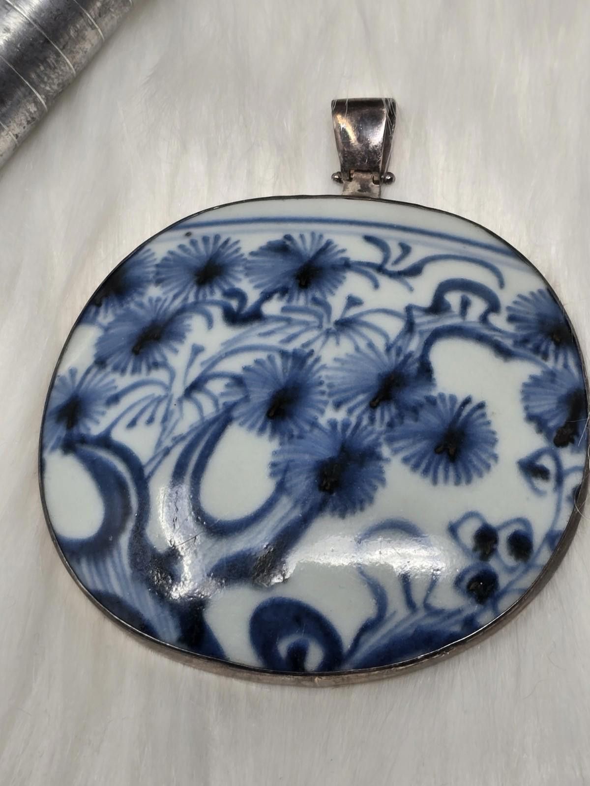 The Unbranded Brand Large 2.5" 925 Silver Blue White Porcelain Shard Pendant Size ONE SIZE - 1 Thumbnail