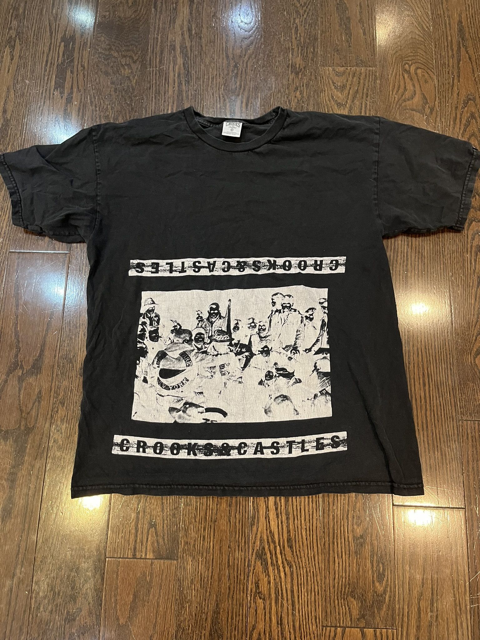 Crooks & Castles Crooks & Castles Vintage Y2K T-Shirt Black Size L Size US L / EU 52-54 / 3 - 1 Thumbnail