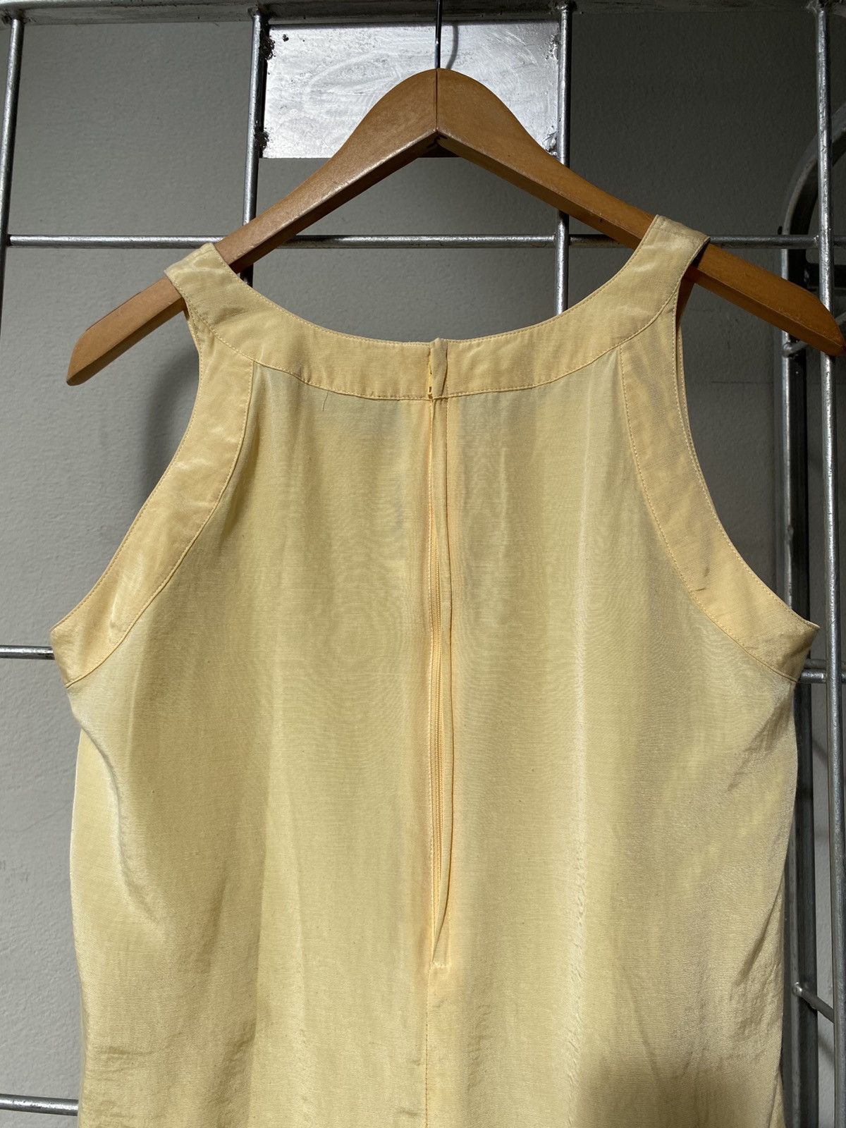 Balenciaga BALENCIAGA Light Yellow Sleeveless Top with Back Zipper Size L / US 10 / IT 46 - 10 Thumbnail