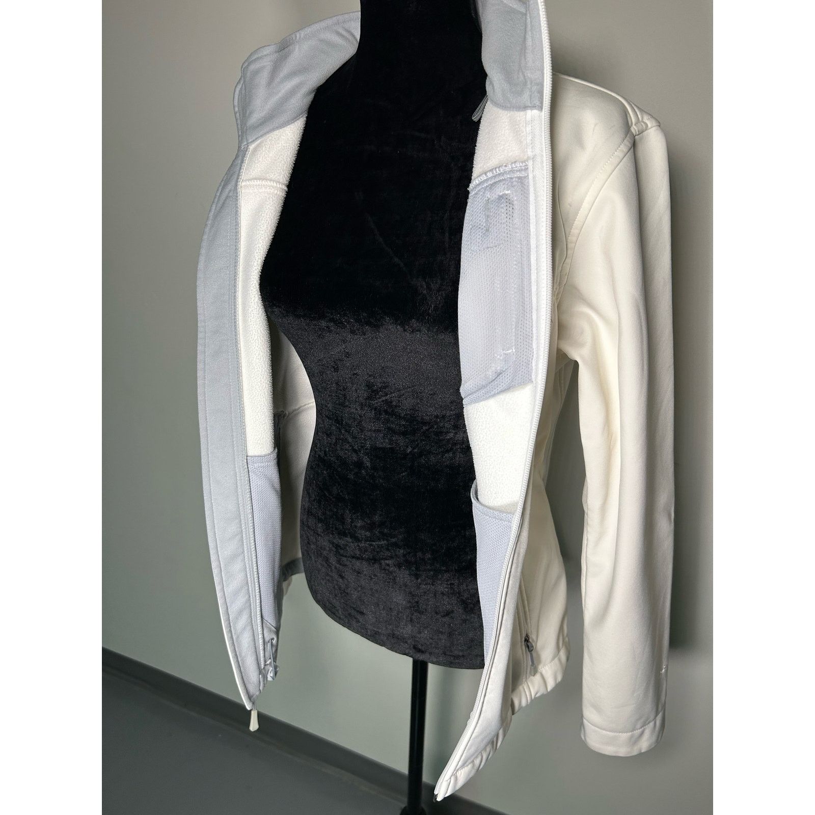 The North Face The North Face Women’s Jacket L Ivory Windproof Size L / US 10 / IT 46 - 11 Thumbnail