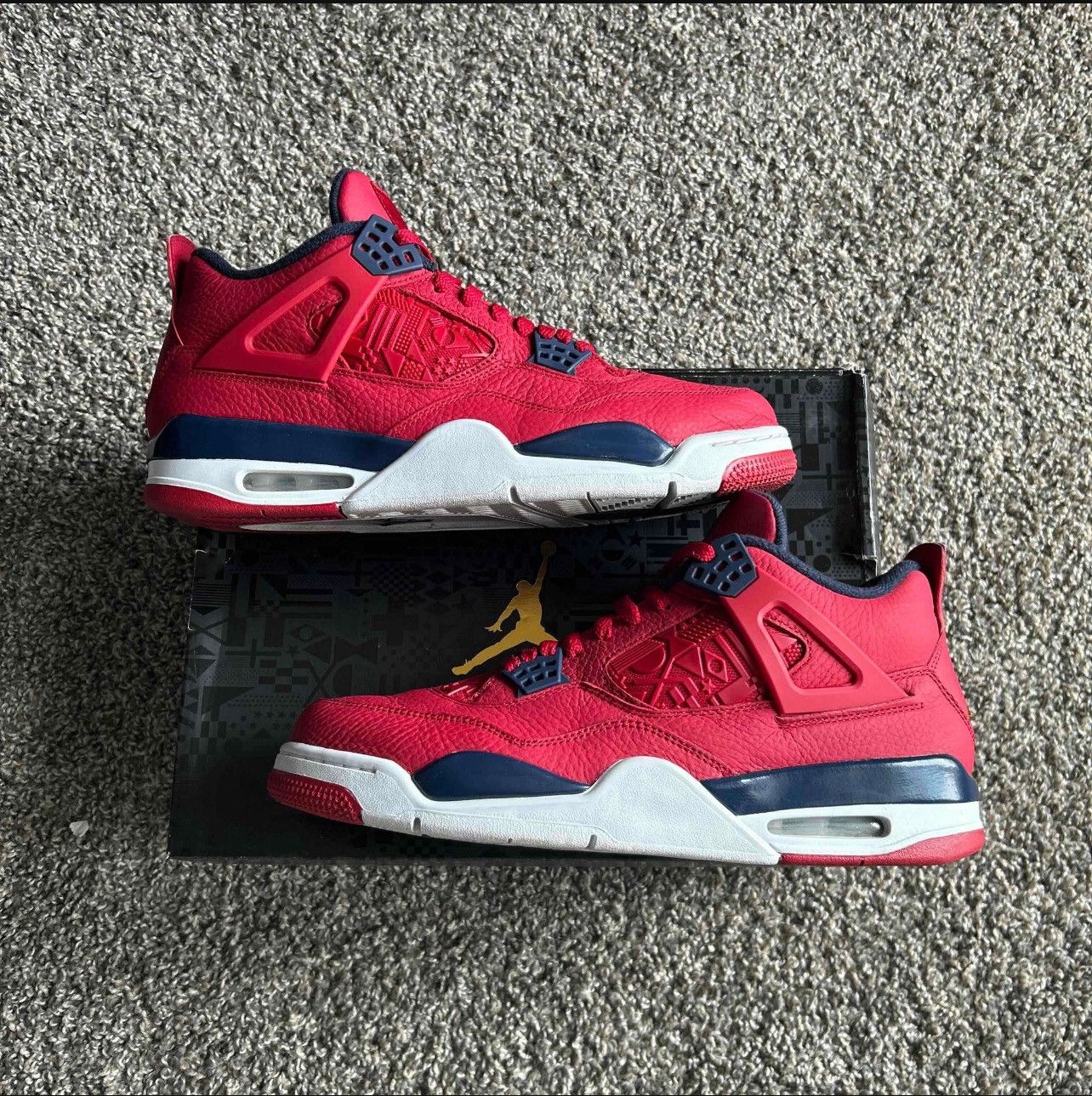 Jordan Brand Jordan 4 FIBA (Sz. 12) Size US 12 / EU 45 - 1 Thumbnail