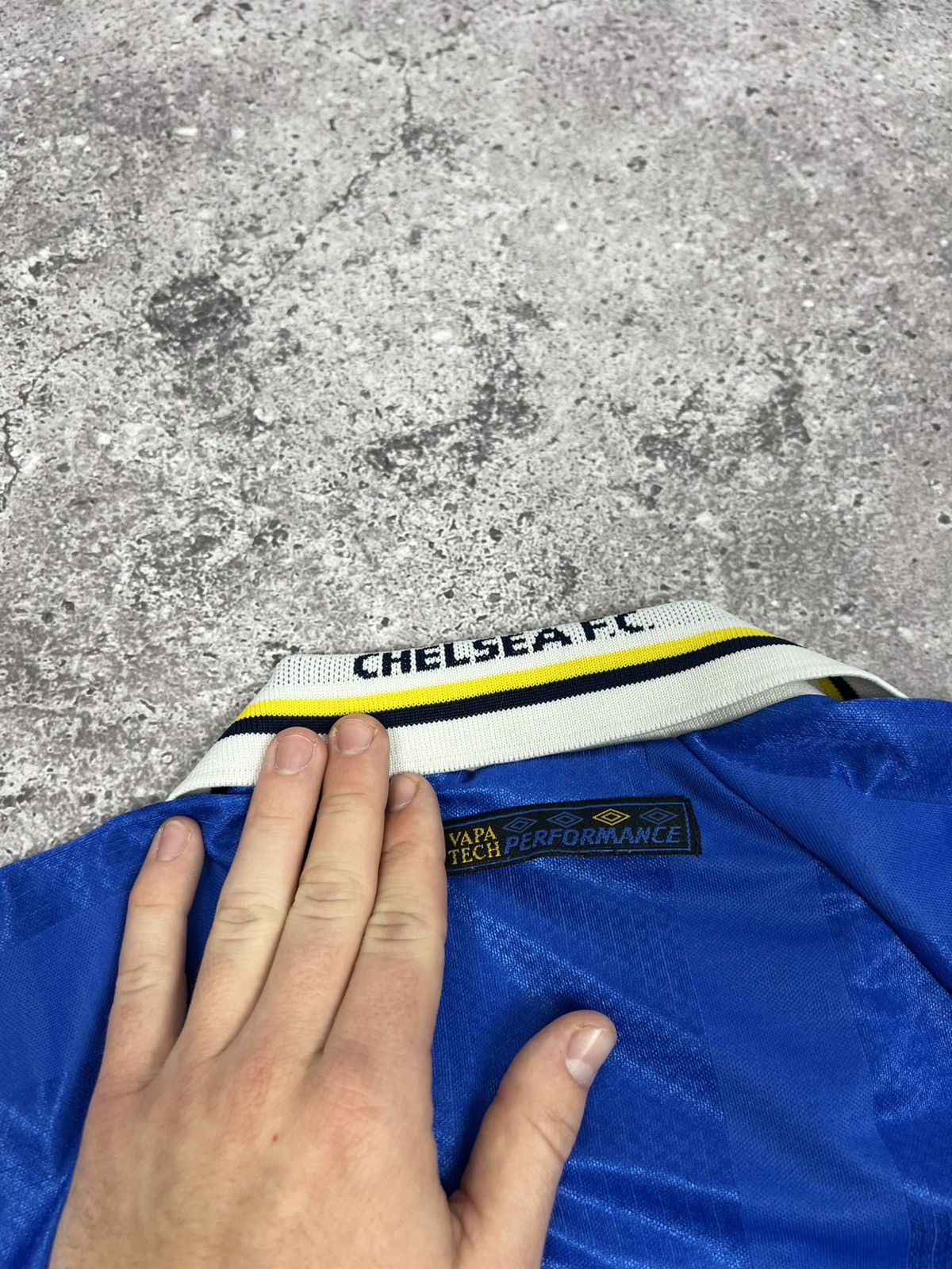 Umbro Vintage Umbro Chelsea 1997/1999 Home Football Shirt Jersey Size US L / EU 52-54 / 3 - 17 Thumbnail