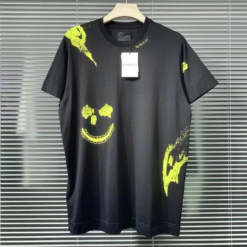 Givenchy New Spray Paint Short Sleeve T-Shirt Black 2506-Ne